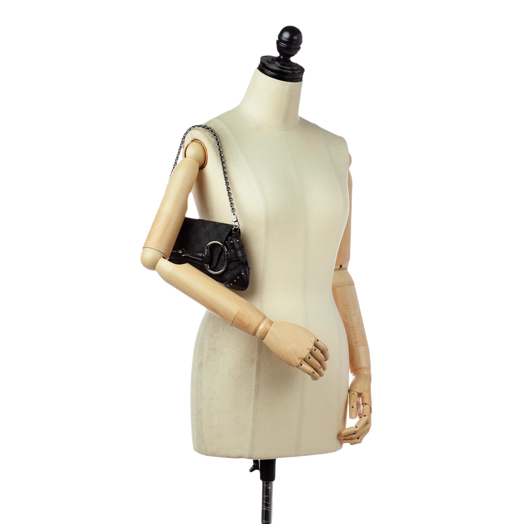 Gucci GG Canvas Horsebit Chain Baguette (SHG-uZLe9a)