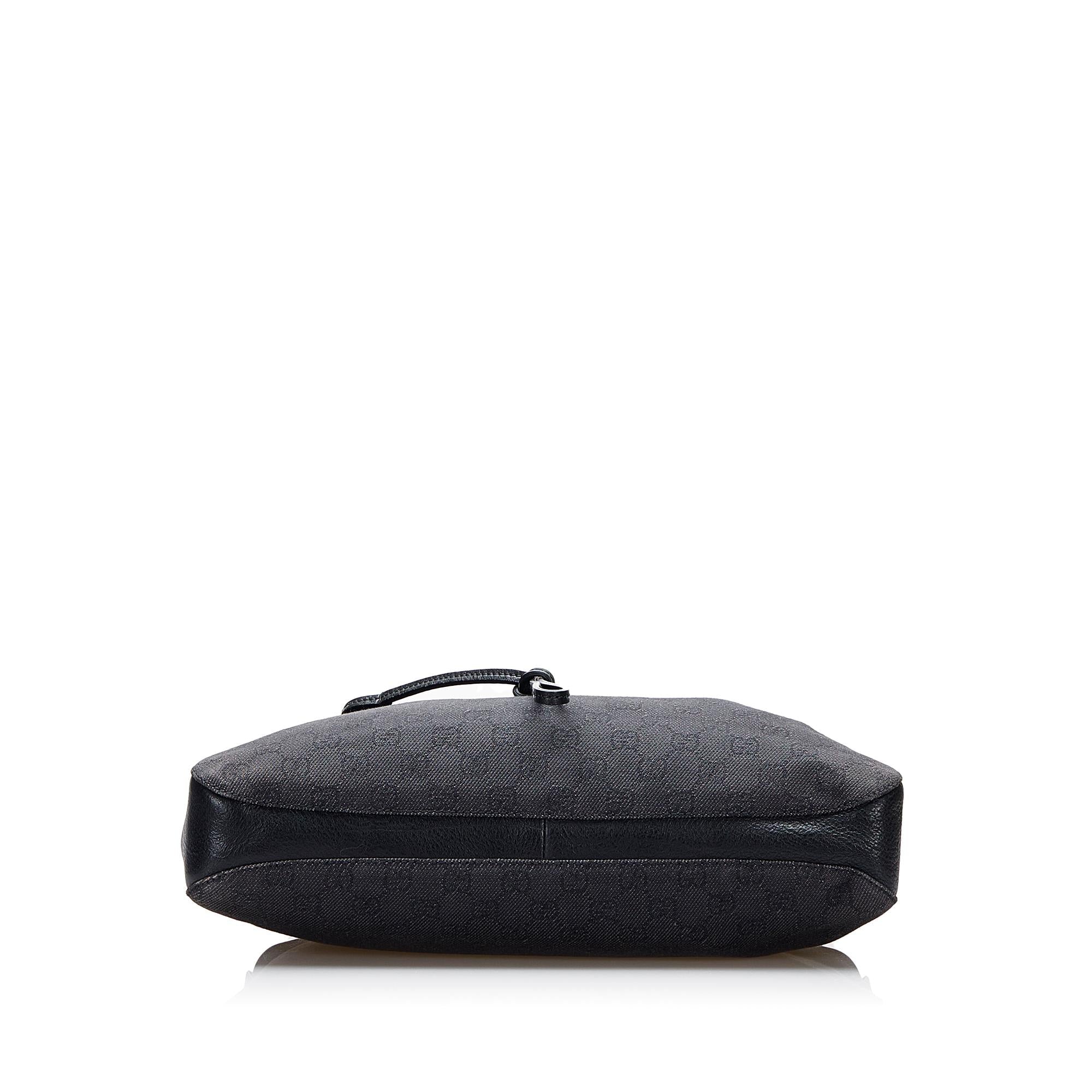 Gucci GG Canvas Horsebit Shoulder Bag (SHG-3xYnnv)
