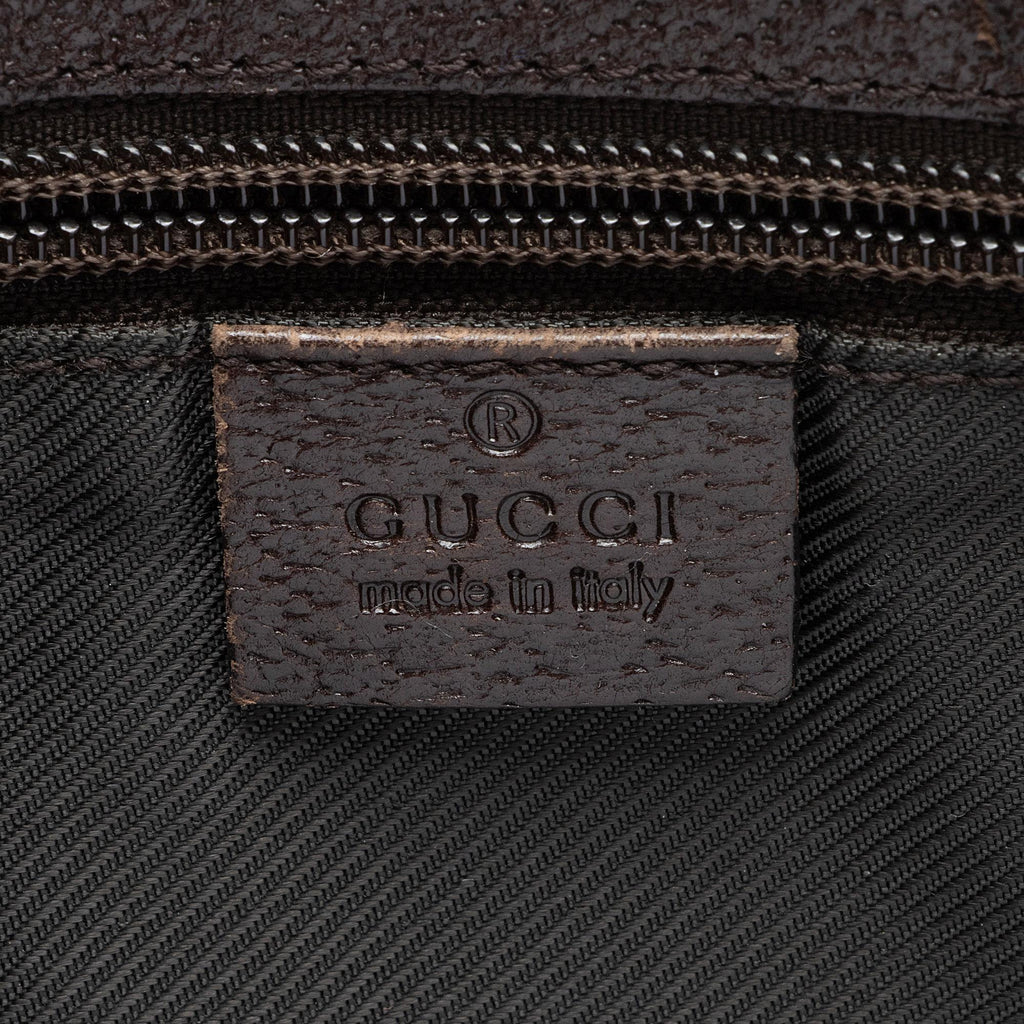 Gucci GG Canvas Medium Messenger Bag (SHF-xVfo2X)