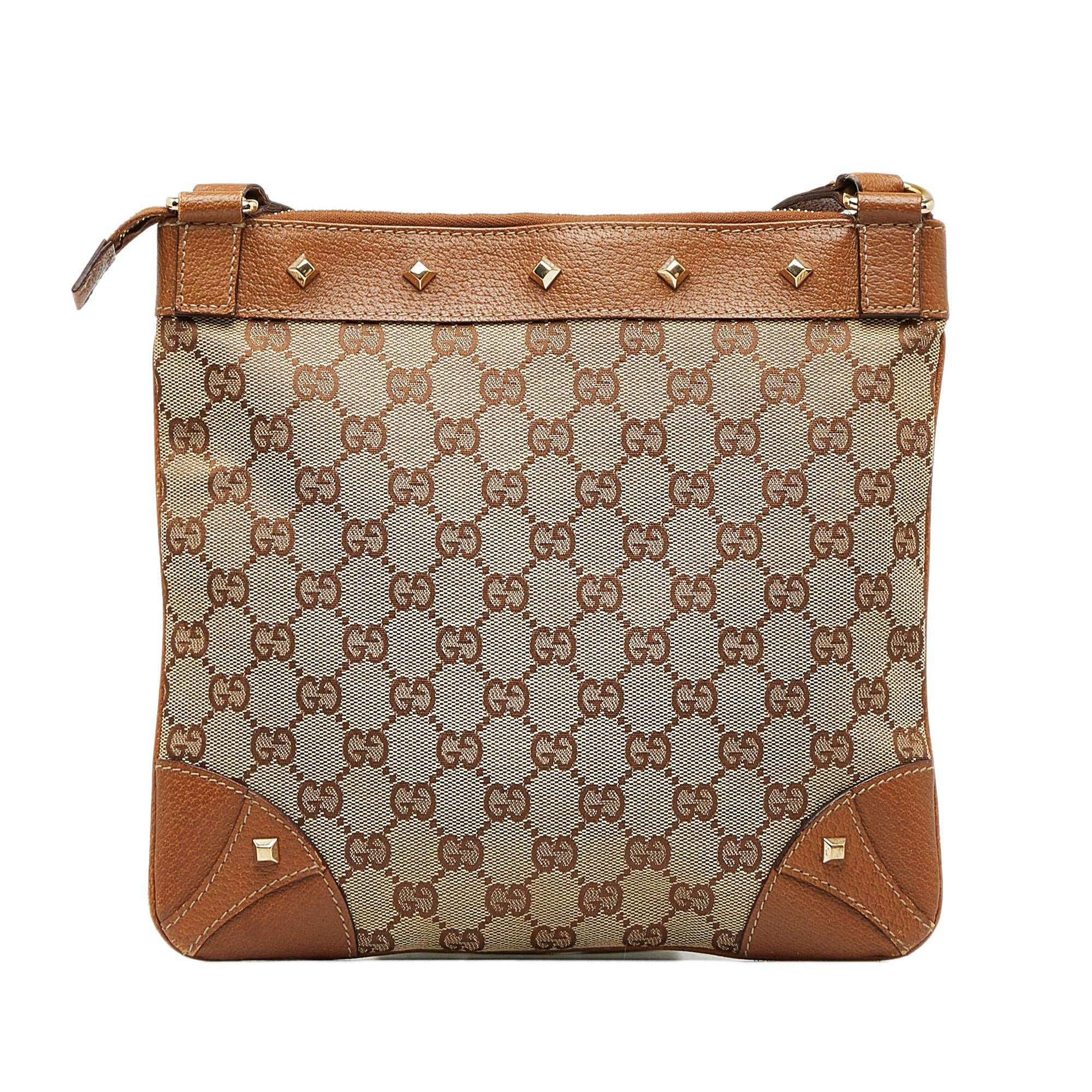 Gucci GG Canvas Nailhead Crossbody (SHG-Mehcnj)