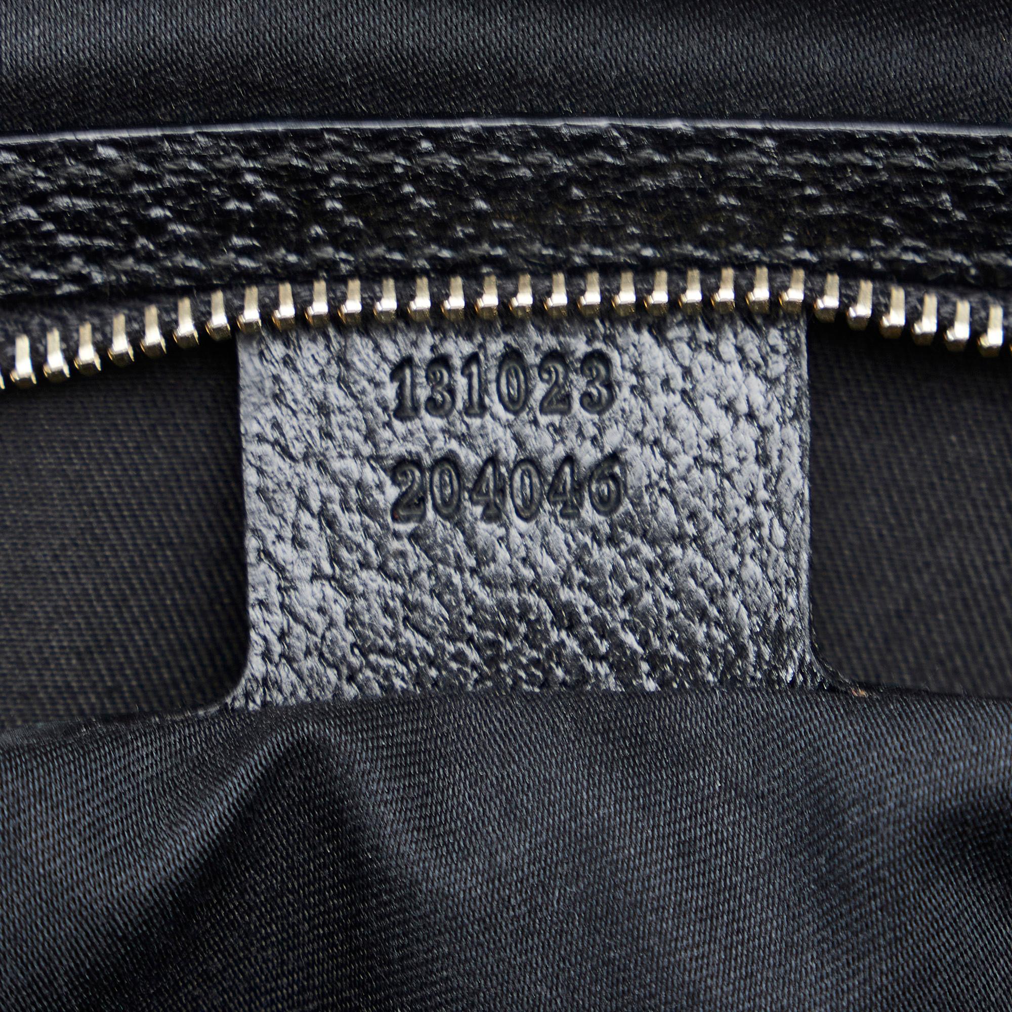 Gucci GG Canvas Nailhead Handbag (SHG-xaJXjw)