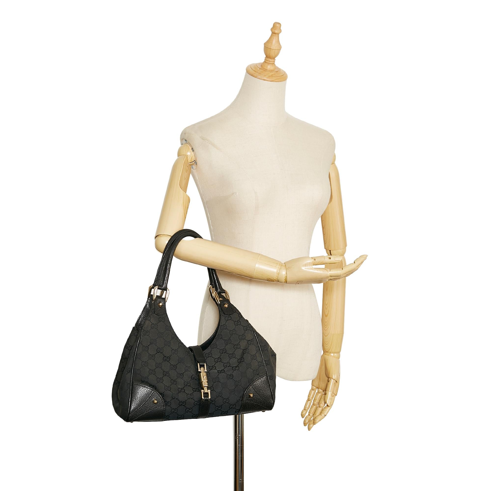 Gucci GG Canvas Nailhead Jackie O (SHG-S61S5C)