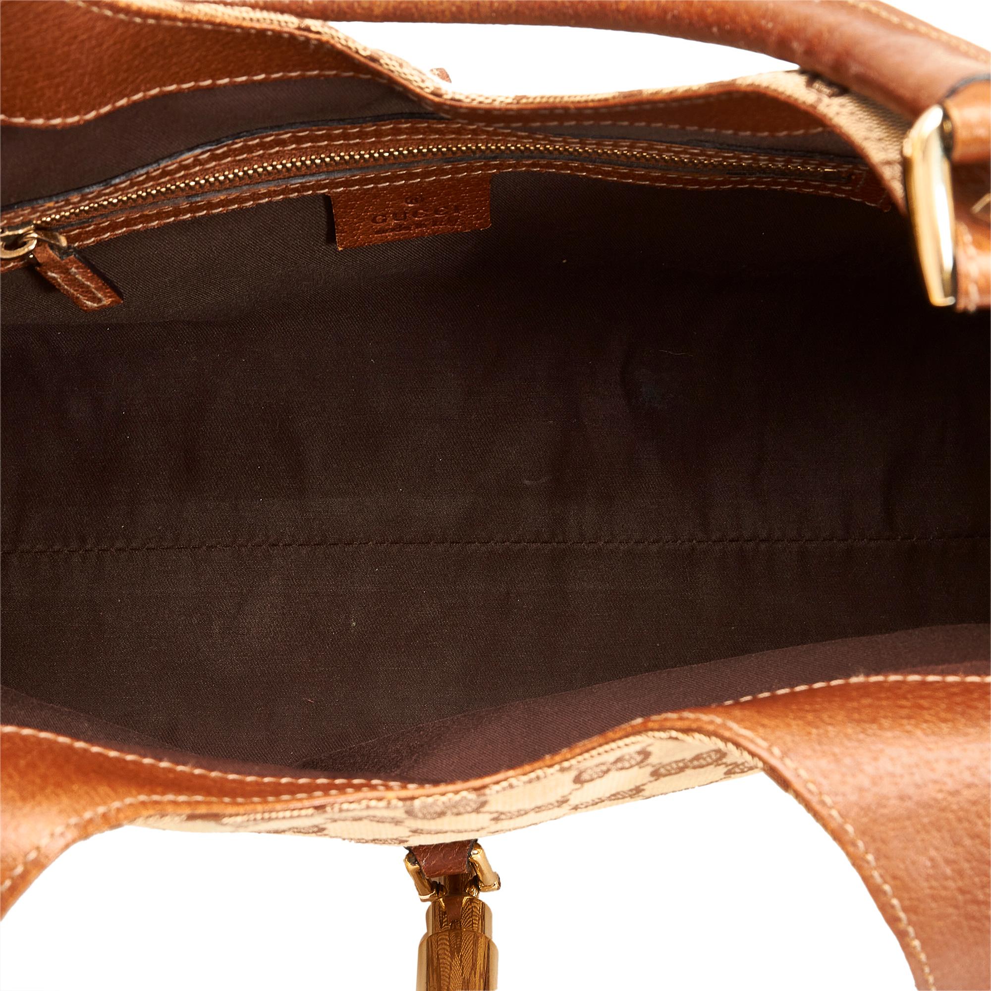 Gucci GG Canvas Nailhead Jackie O (SHG-m5gHWZ)