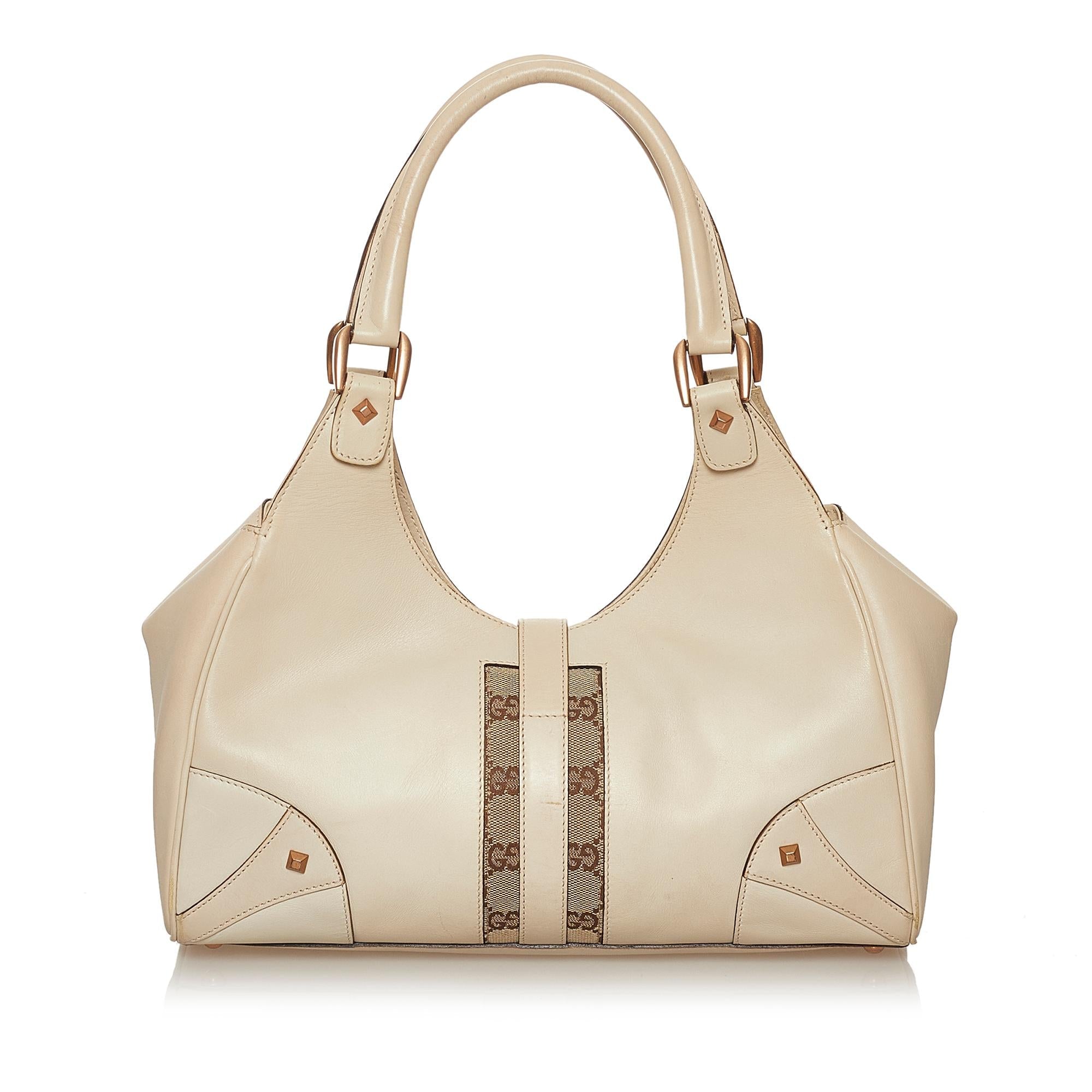 Gucci GG Canvas Nailhead Jackie Shoulder Bag (SHG-28382)