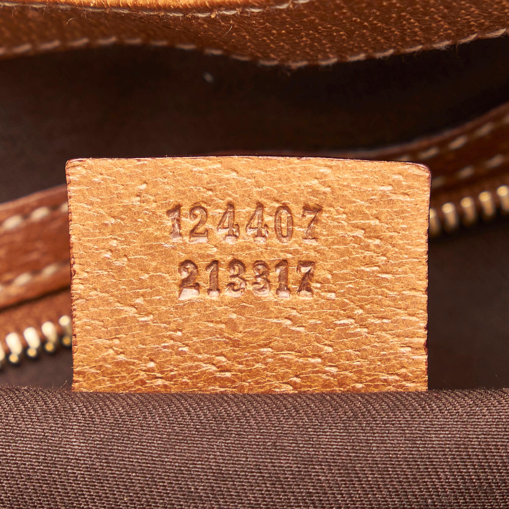 Gucci GG Canvas Nailhead Jackie Shoulder Bag (SHG-33693)