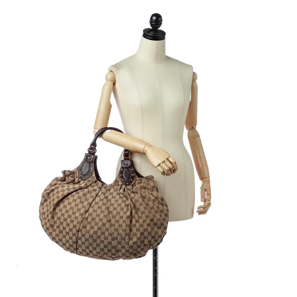 Gucci GG Canvas Pelham Shoulder Bag (SHG-28018)