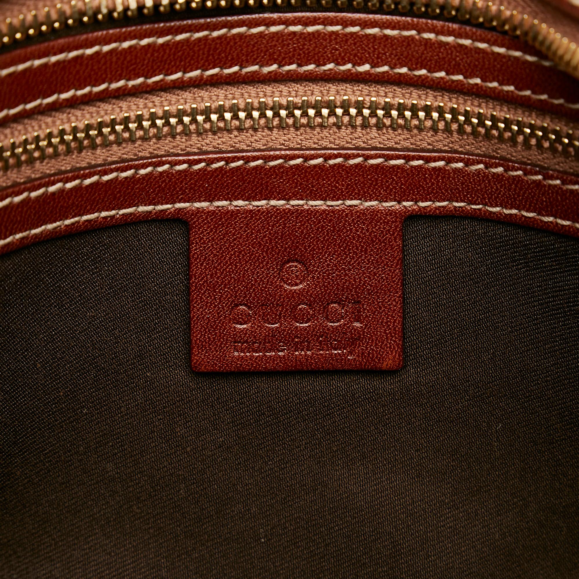 Gucci GG Canvas Pelham Shoulder Bag (SHG-28303)