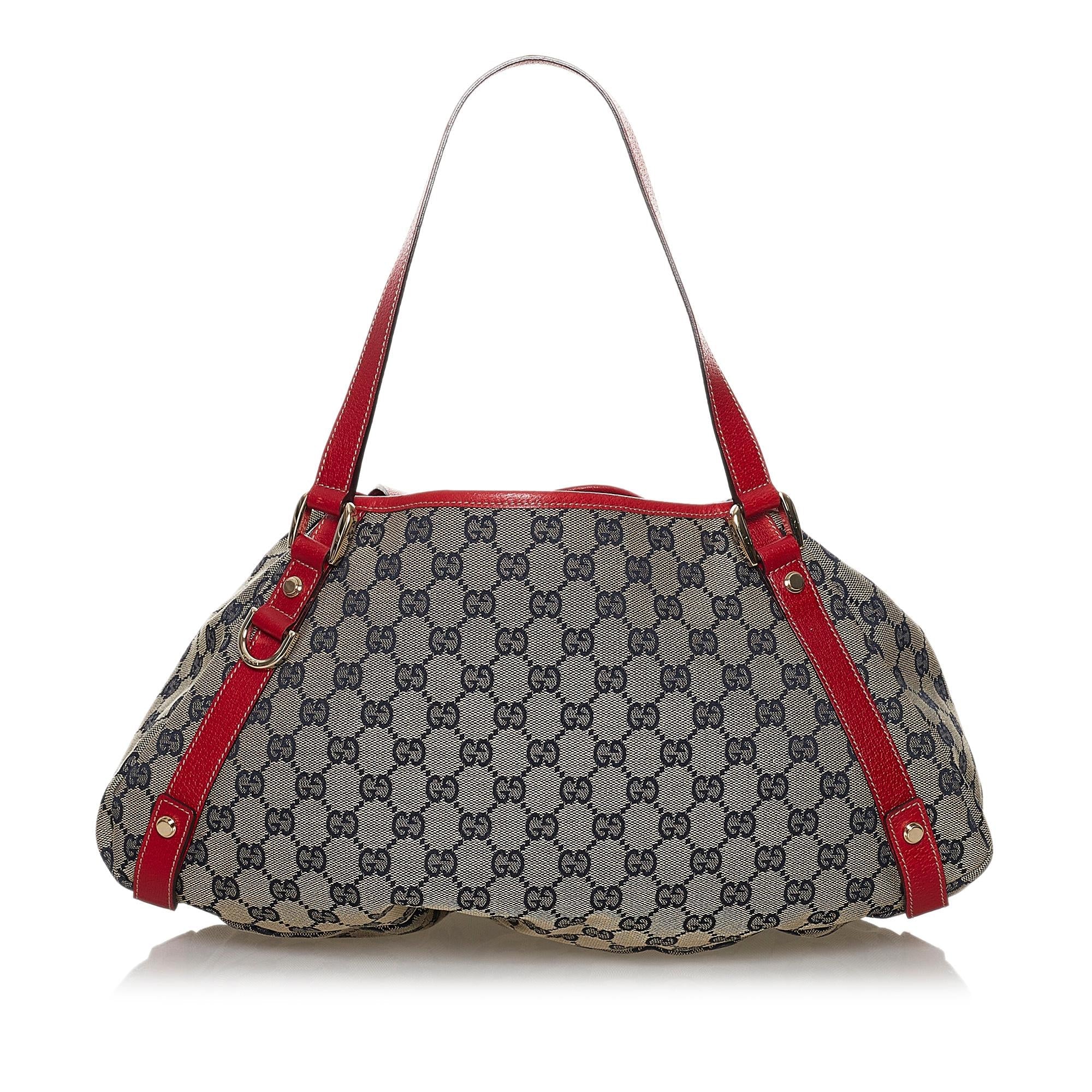 Gucci GG Canvas Pelham Shoulder Bag (SHG-30228)