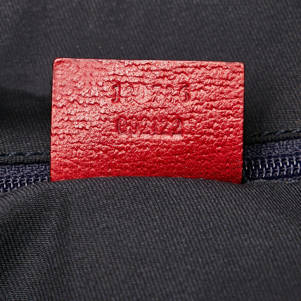 Gucci GG Canvas Pelham Shoulder Bag (SHG-30228)
