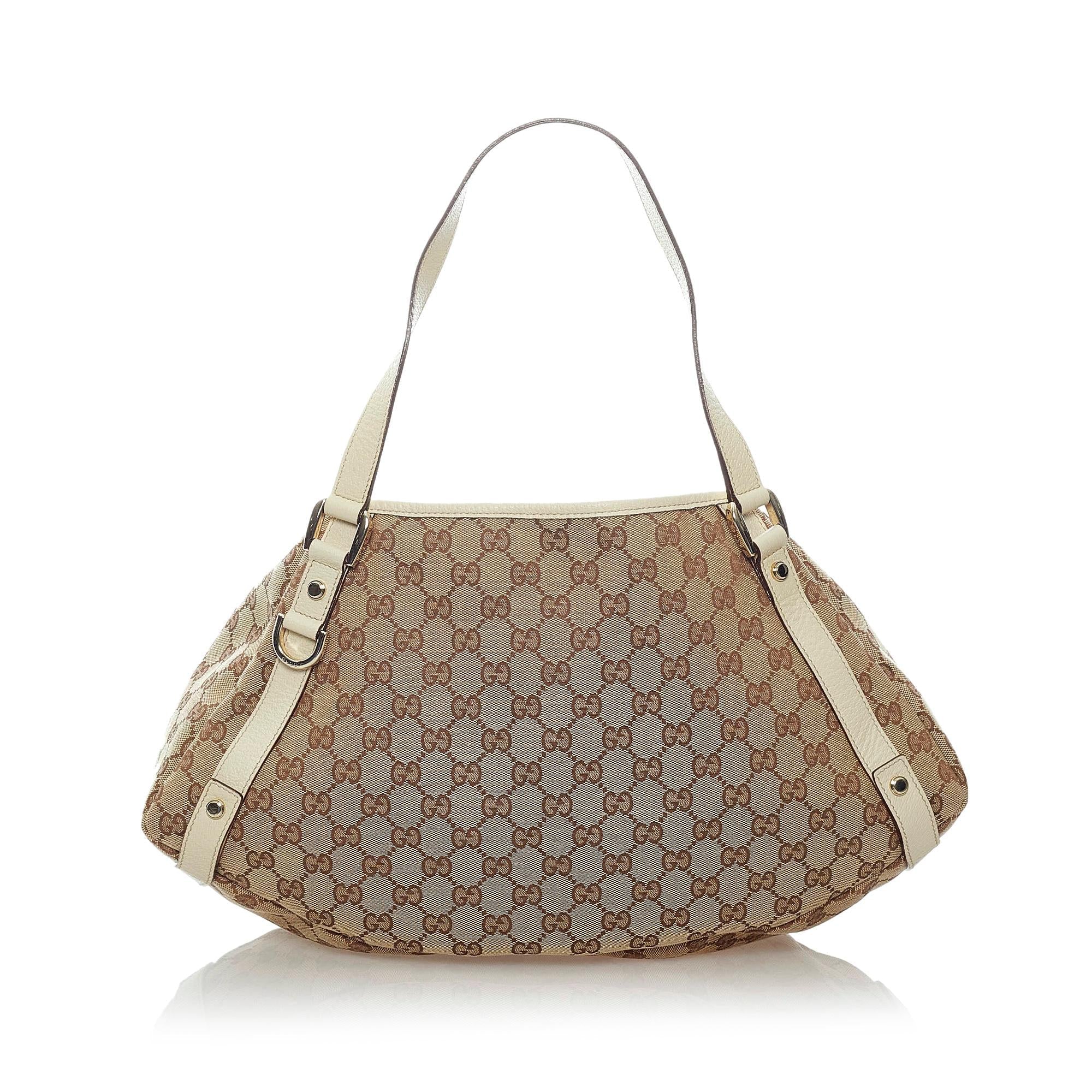 Gucci GG Canvas Pelham Shoulder Bag (SHG-32763)