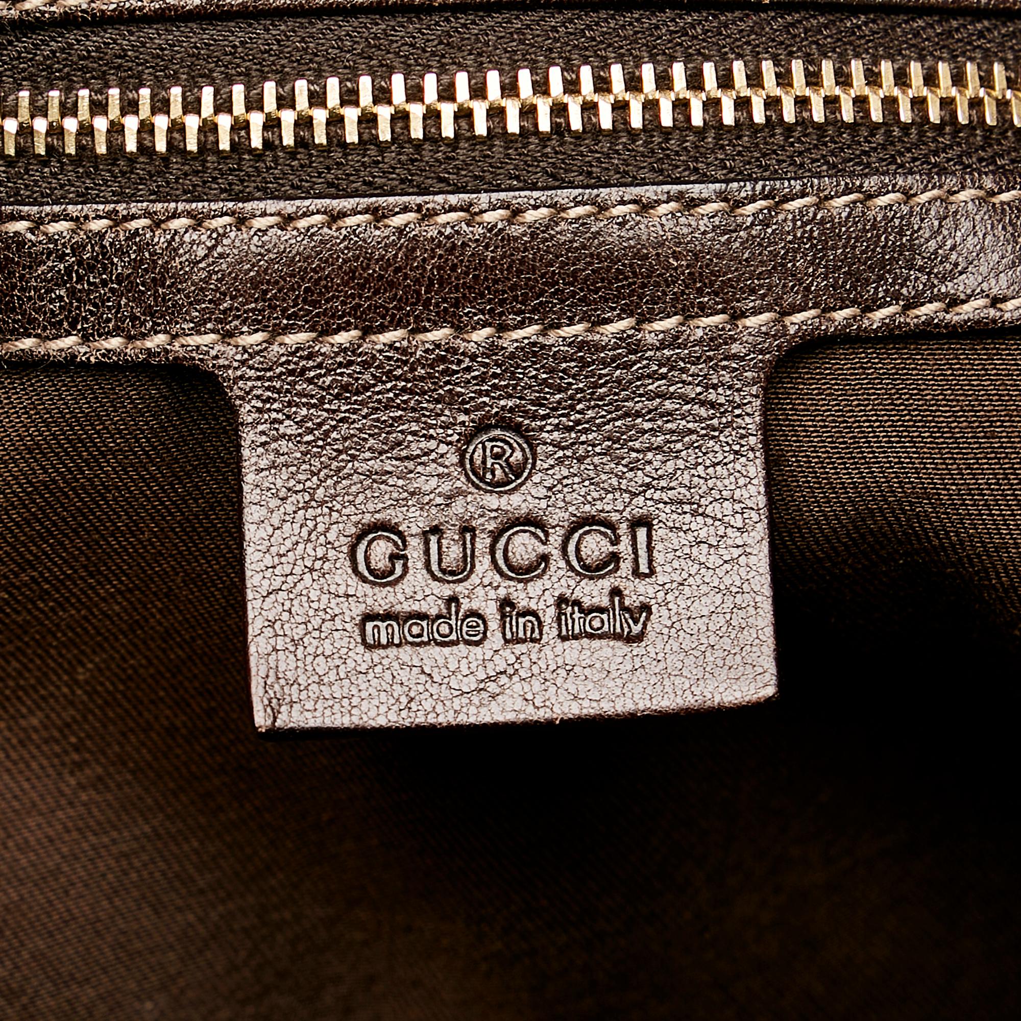 Gucci GG Canvas Pelham Shoulder Bag (SHG-34007)