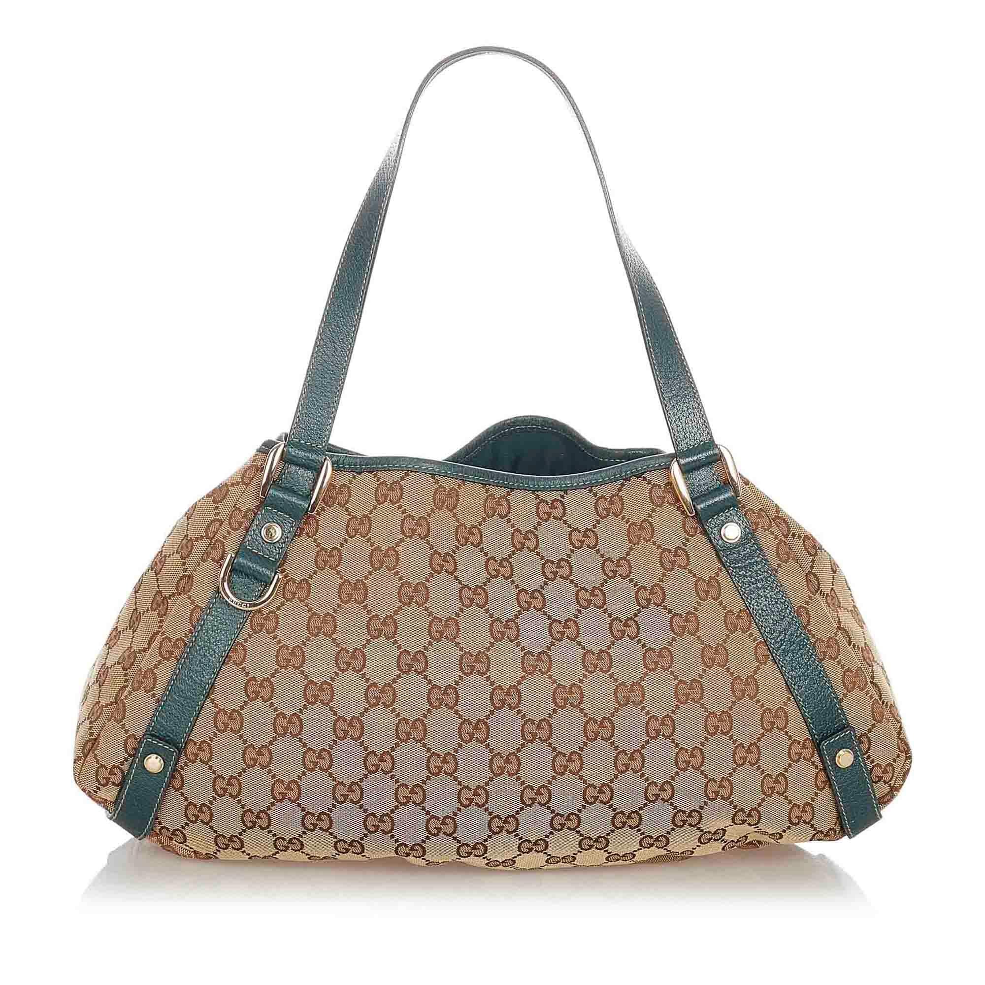 Gucci GG Canvas Pelham Shoulder Bag (SHG-34034)
