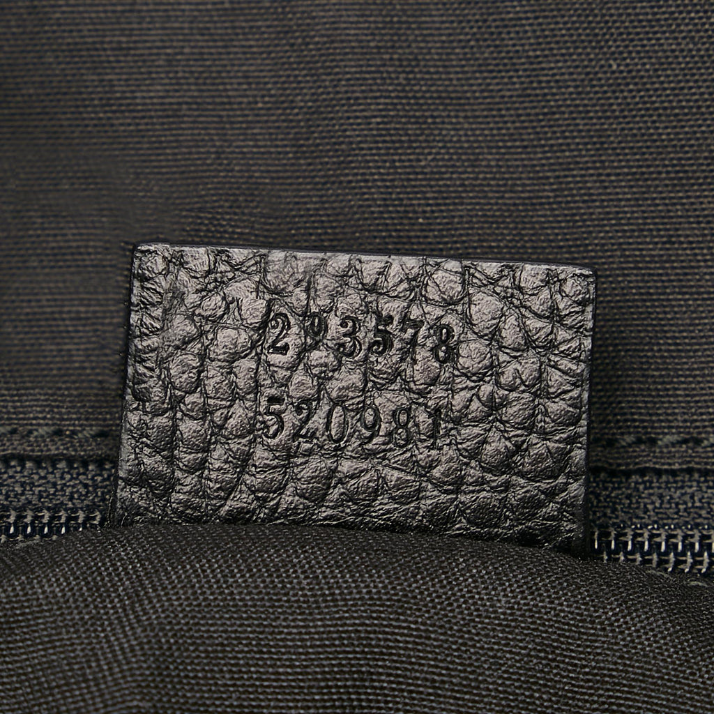 Gucci GG Canvas Pelham Shoulder Bag (SHG-34619)
