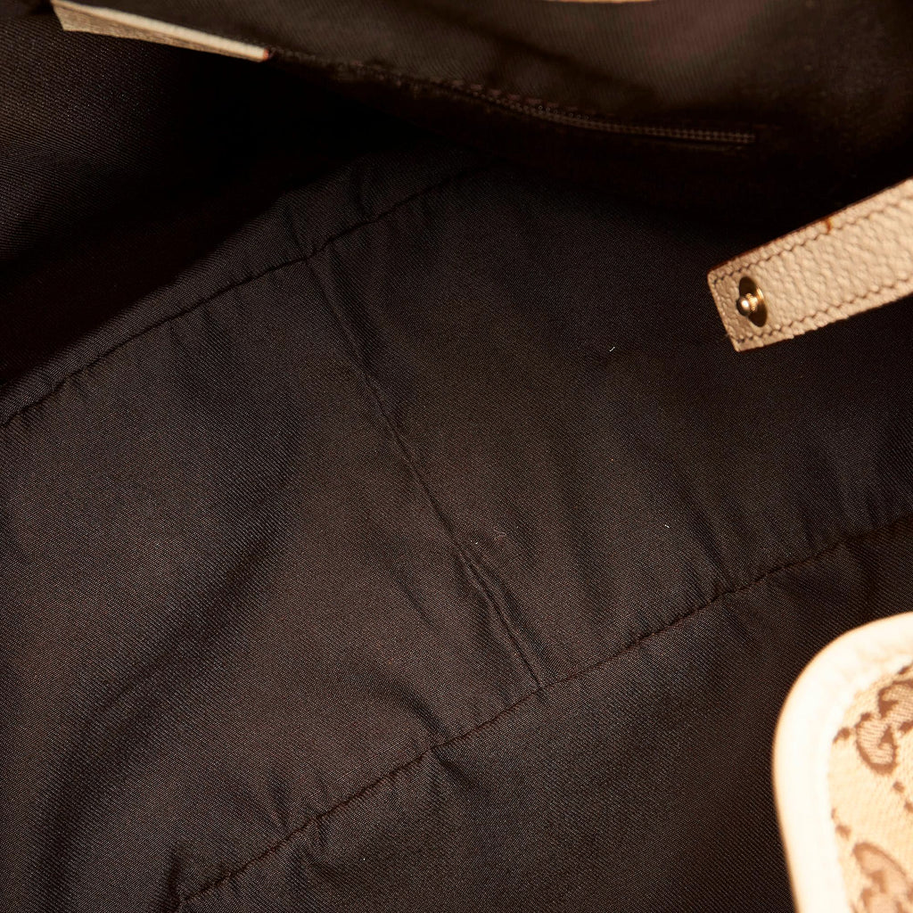 Gucci GG Canvas Pelham Shoulder Bag (SHG-34748)