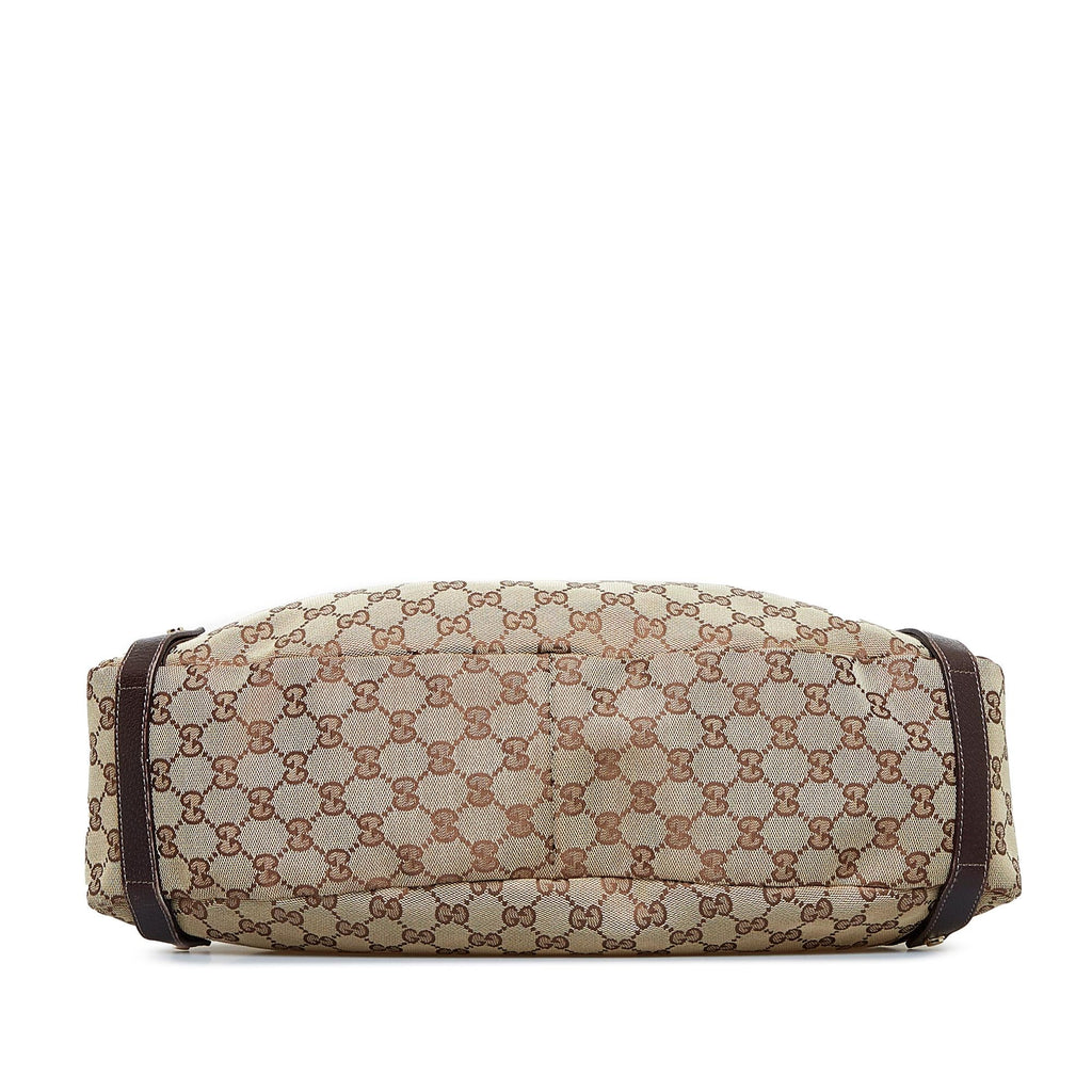 Gucci GG Canvas Pelham Shoulder Bag (SHG-oLGWDu)