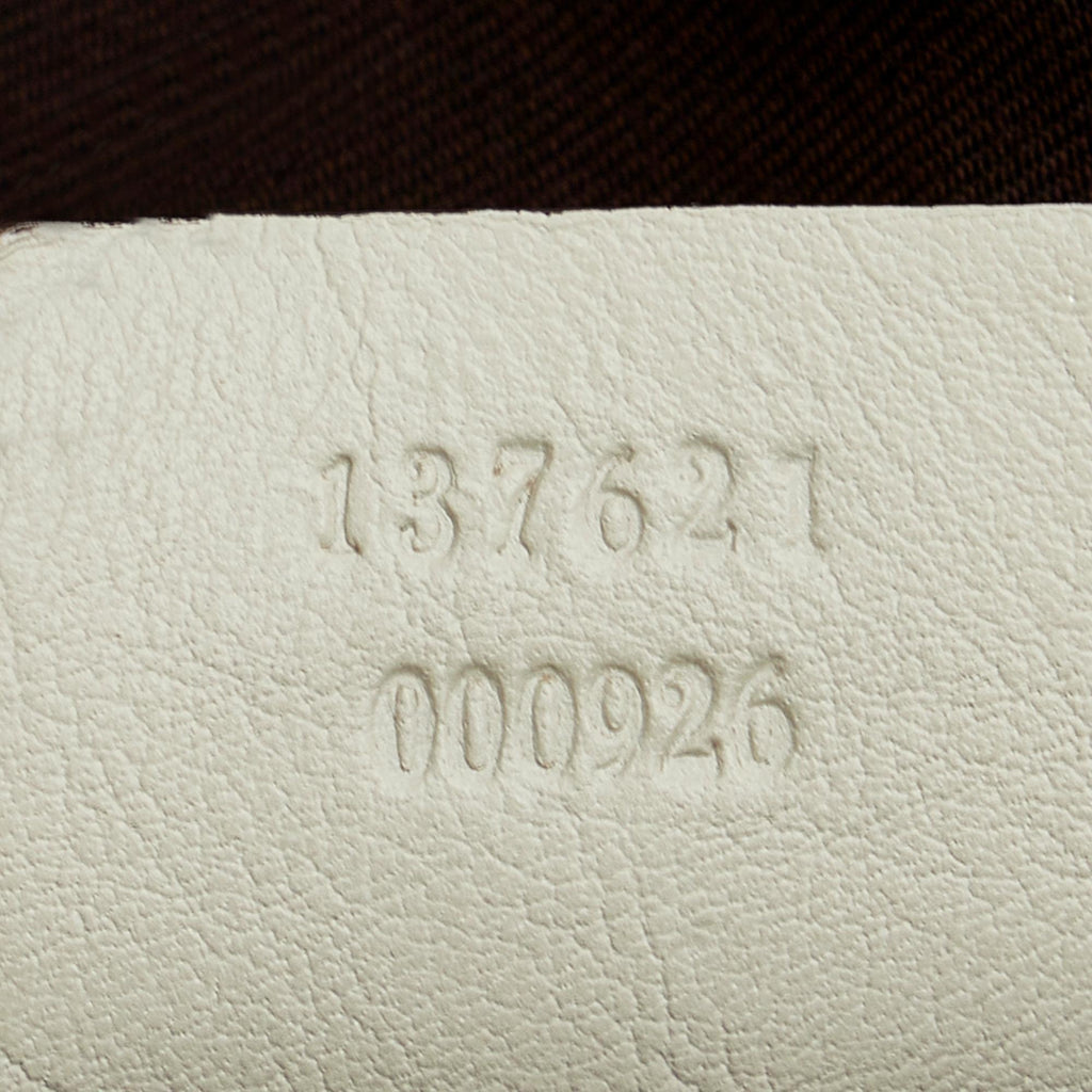 Gucci GG Canvas Pelham Shoulder Bag (SHG-UIlvok)