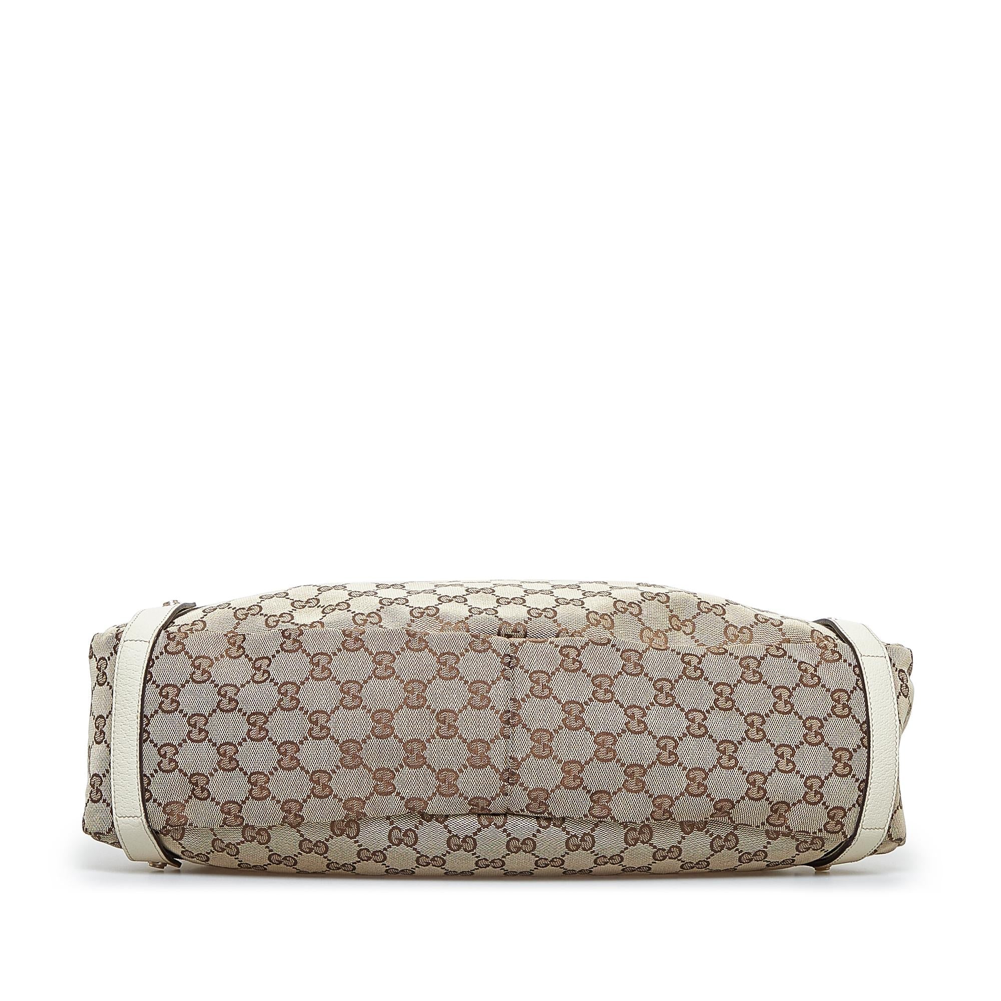 Gucci GG Canvas Pelham Shoulder Bag (SHG-Cm5oMZ)