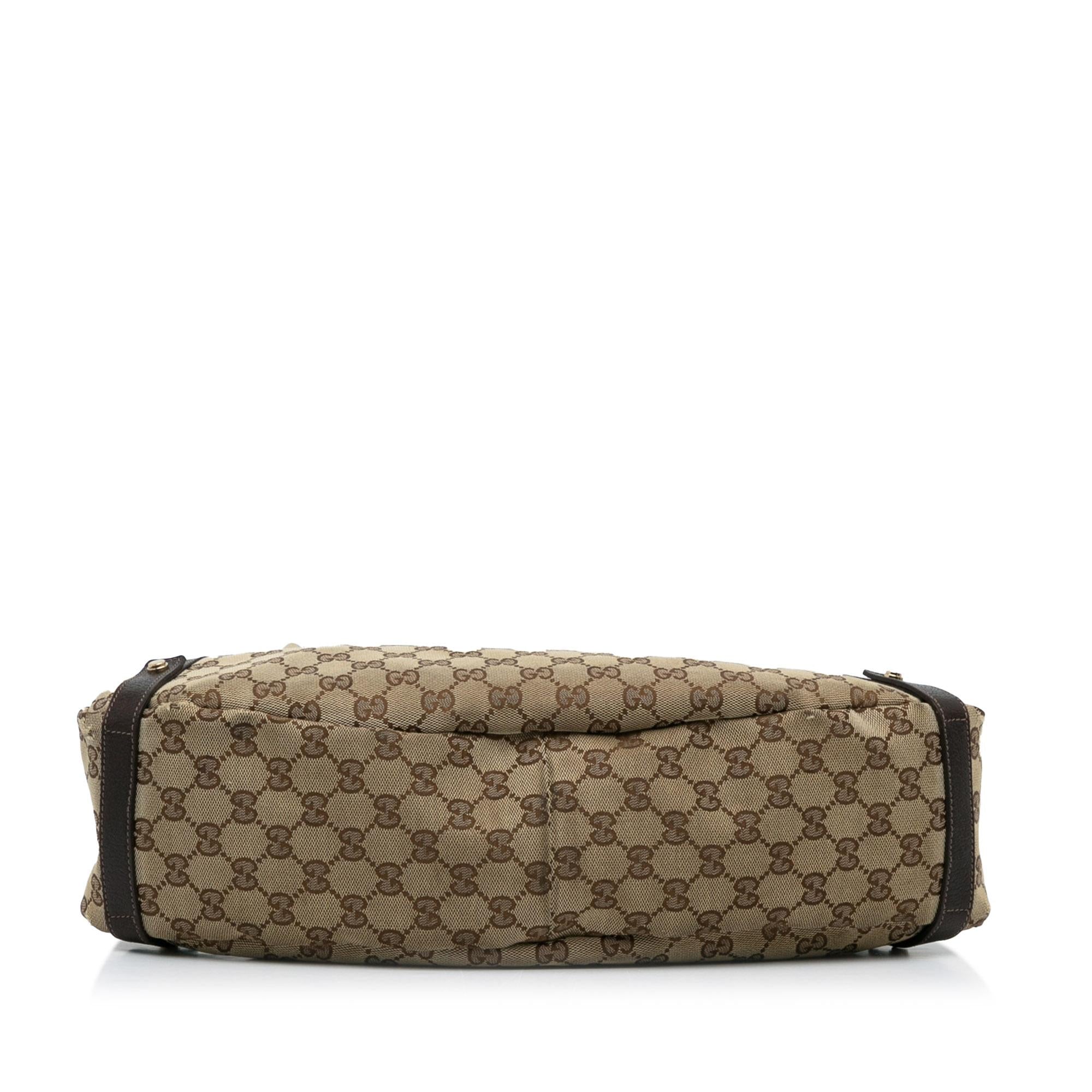 Gucci GG Canvas Pelham Shoulder Bag (SHG-YBXEJw)