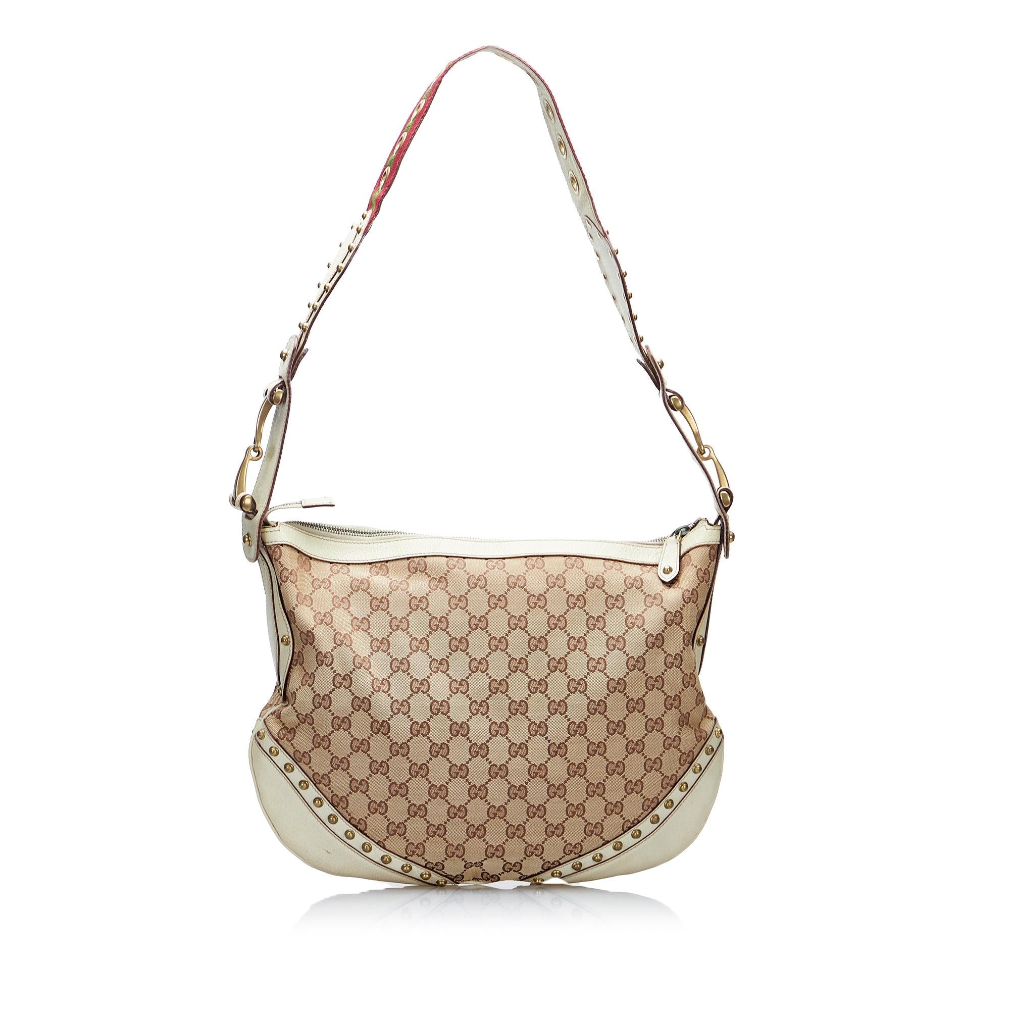 Gucci GG Canvas Pelham Studded Hobo Bag (SHG-vlHJxE)
