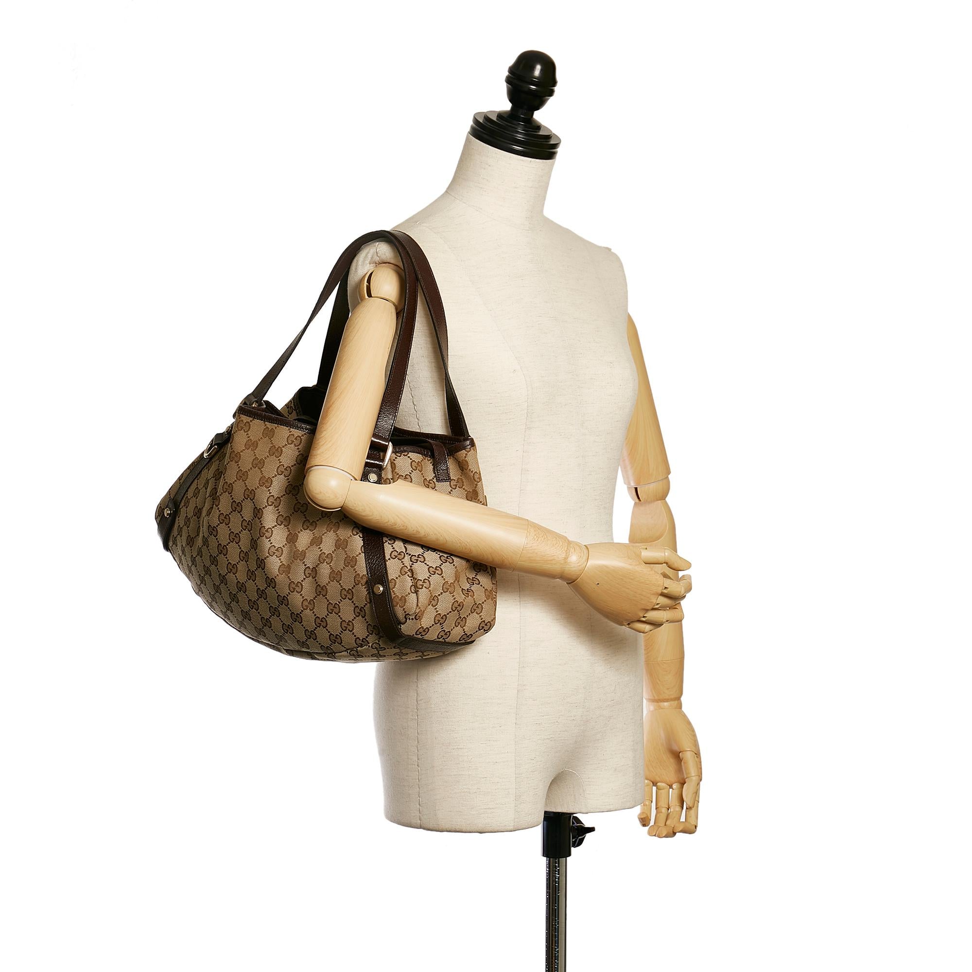 Gucci GG Canvas Pelham Tote Bag (SHG-33742)