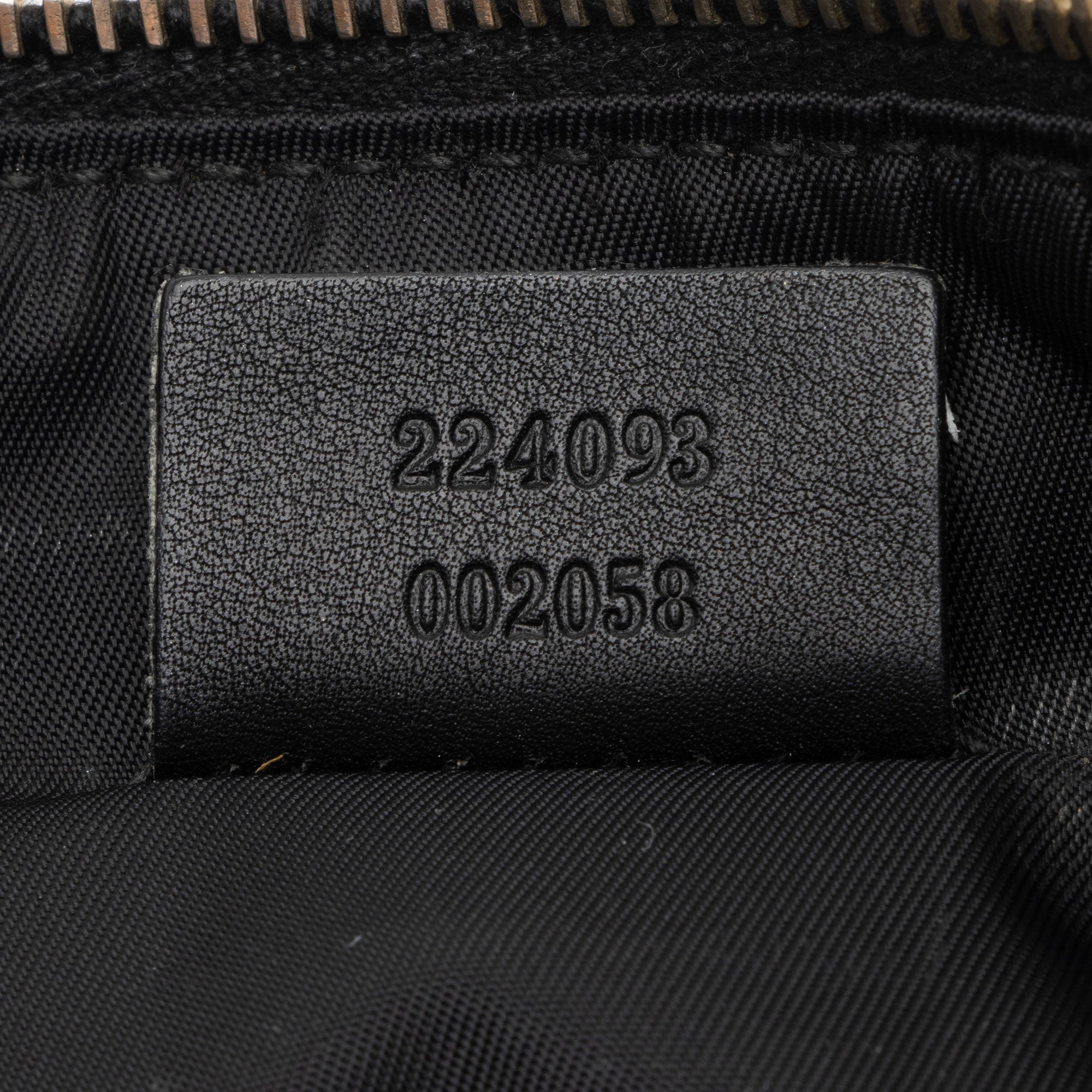 Gucci GG Canvas Pochette (SHF-4m4QYq)