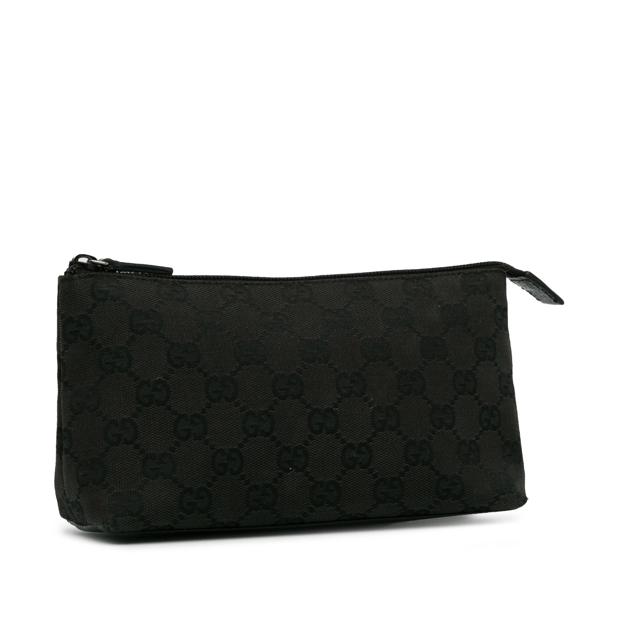 Gucci GG Canvas Pouch (SHG-bbTAUq)
