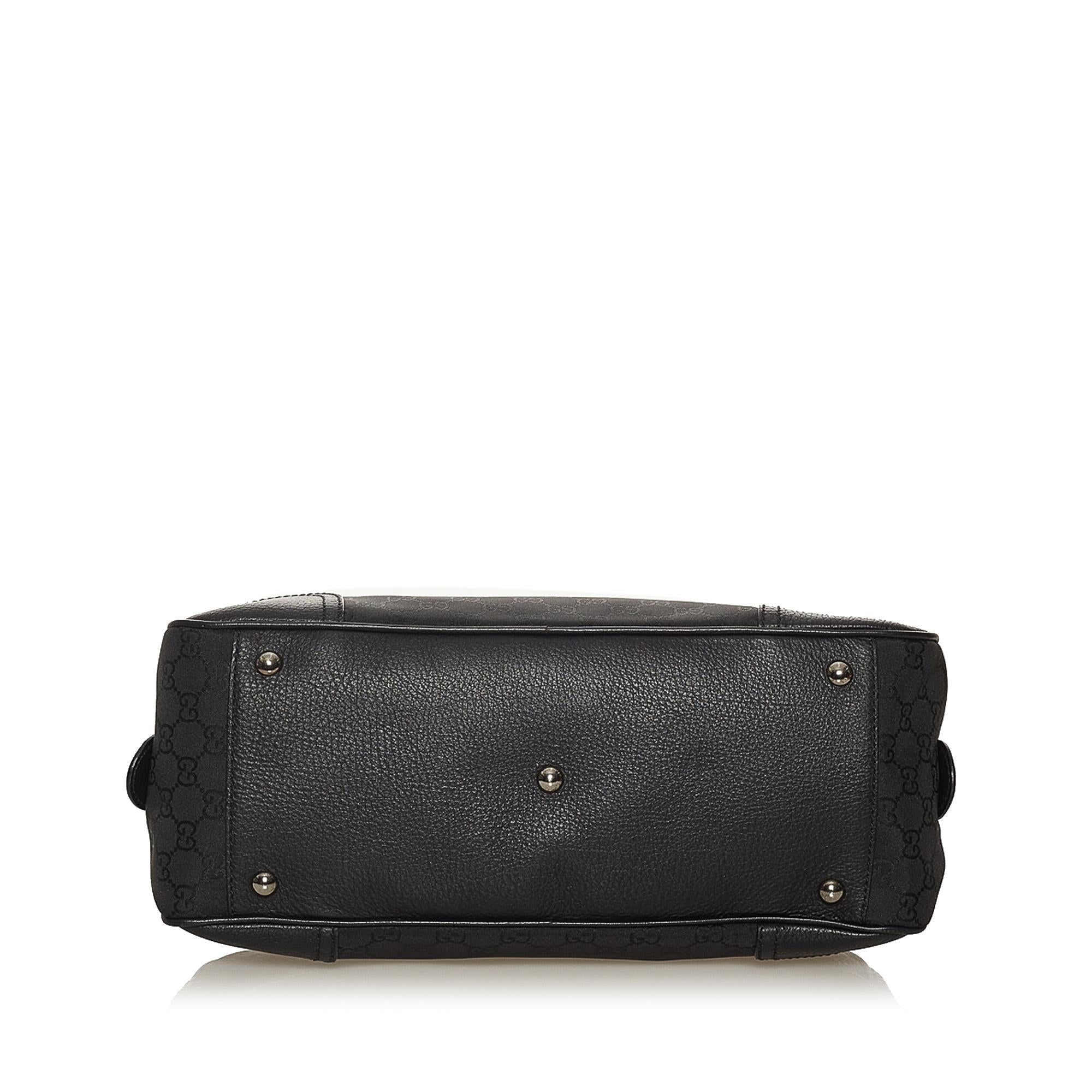 Gucci GG Canvas Princy Shoulder Bag (SHG-29154)