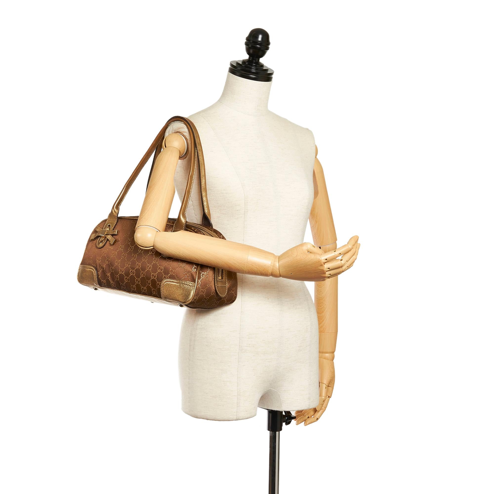 Gucci GG Canvas Princy Shoulder Bag (SHG-33910)