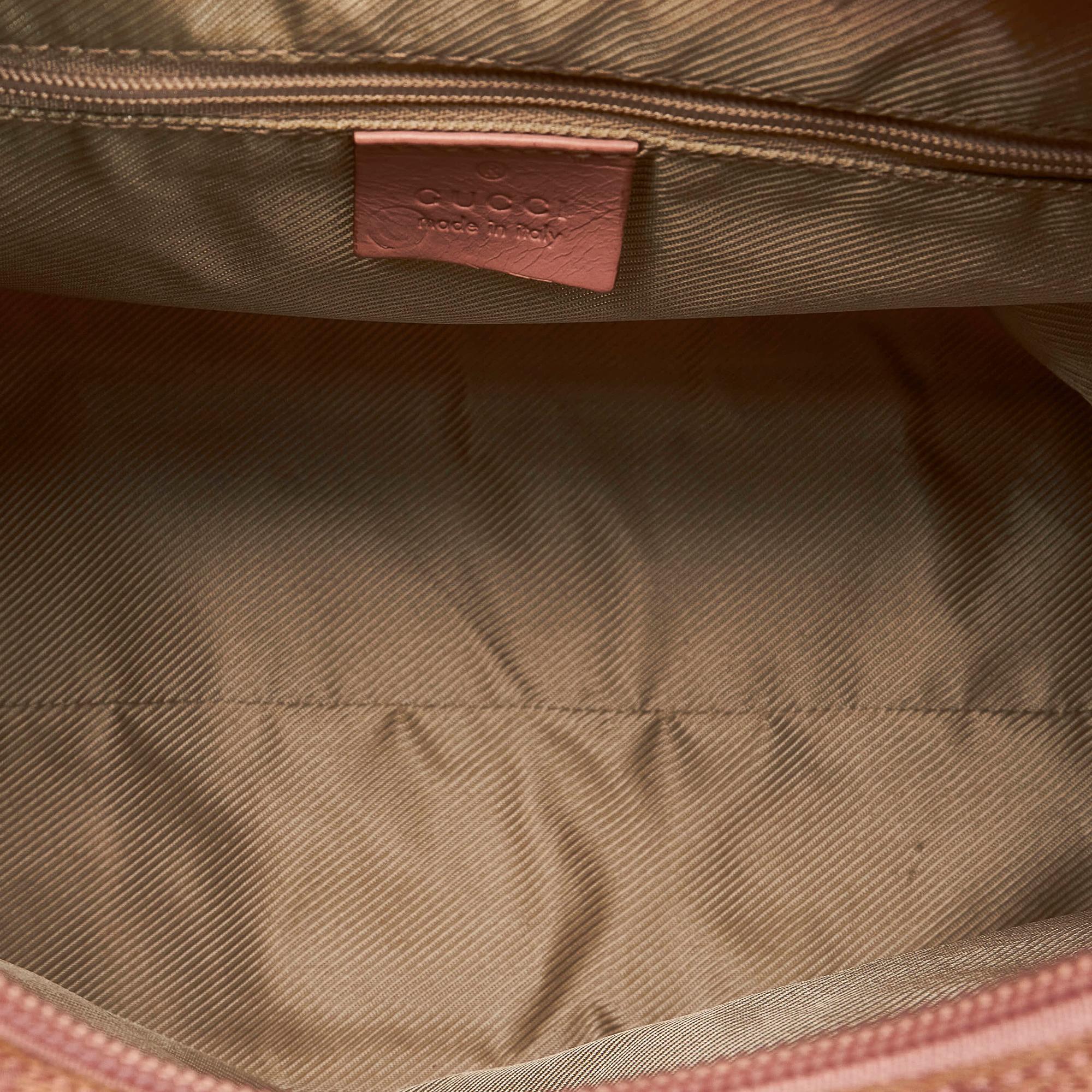 Gucci GG Canvas Shoulder Bag (SHG-29463)