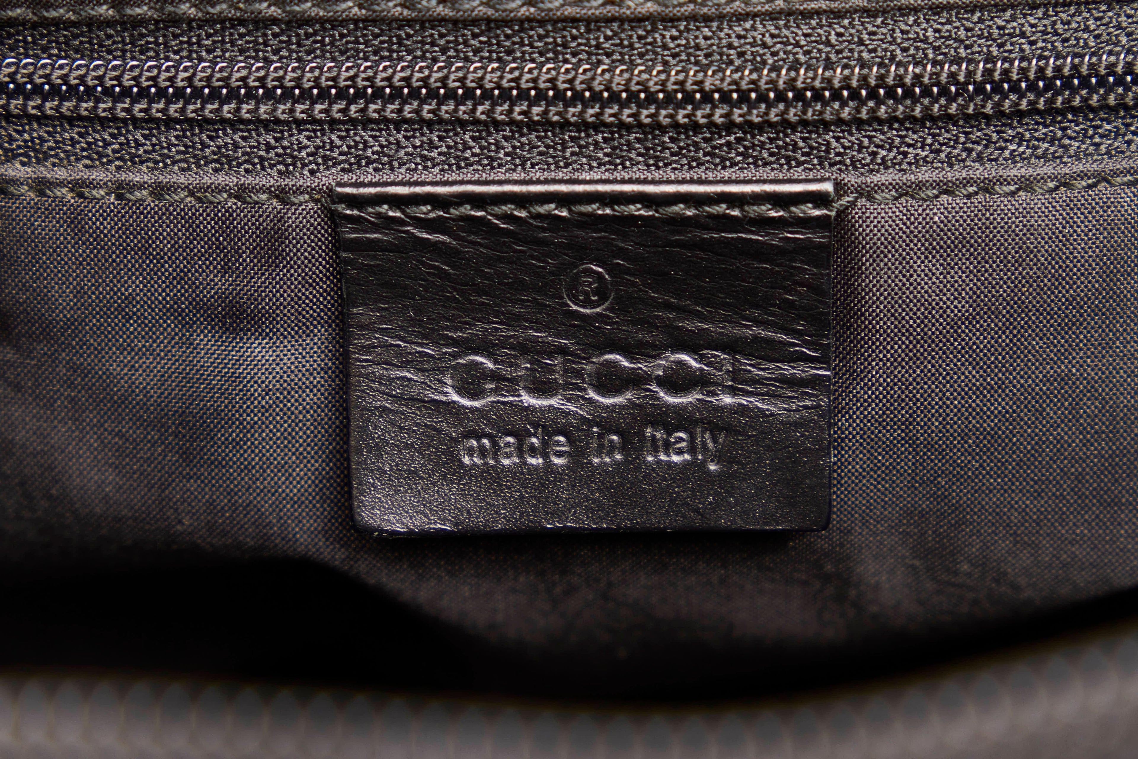 Gucci GG Canvas Shoulder Bag (SHG-30939)