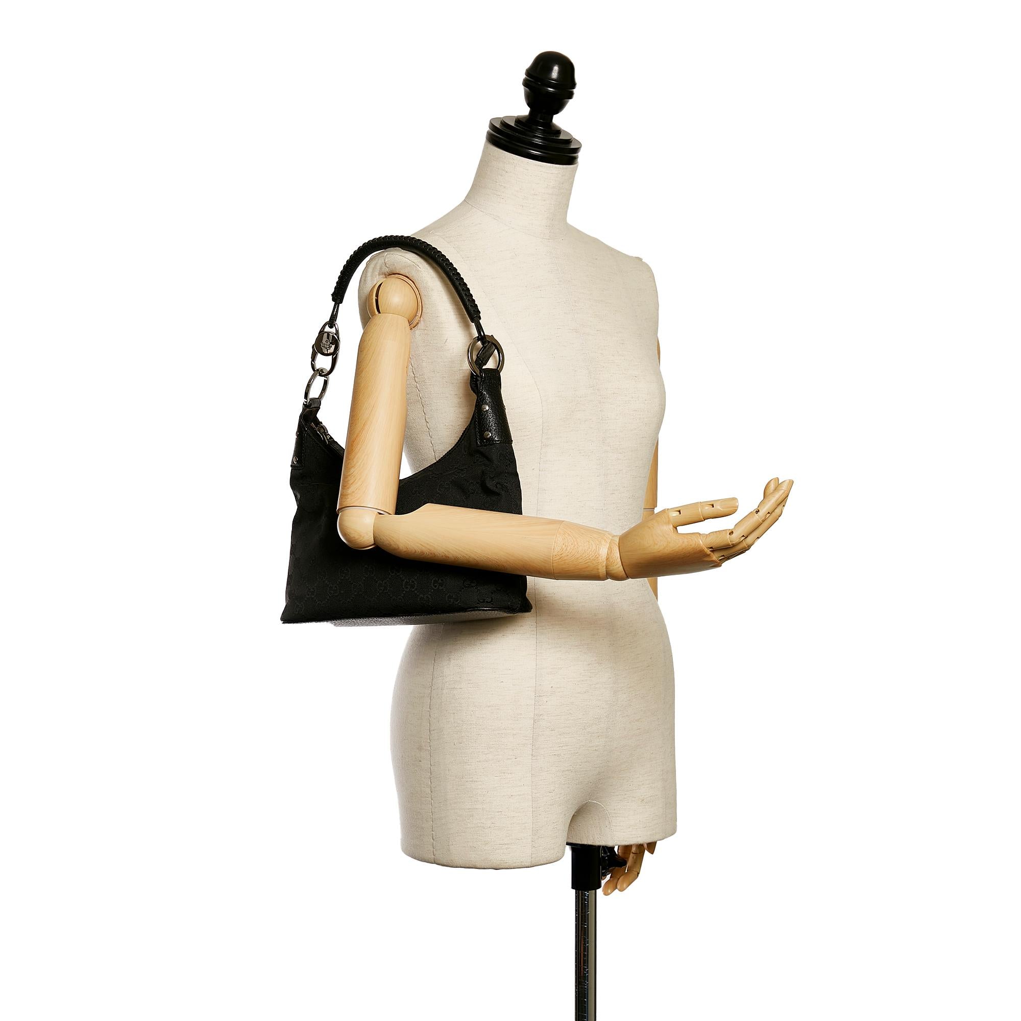 Gucci GG Canvas Shoulder Bag (SHG-31734)
