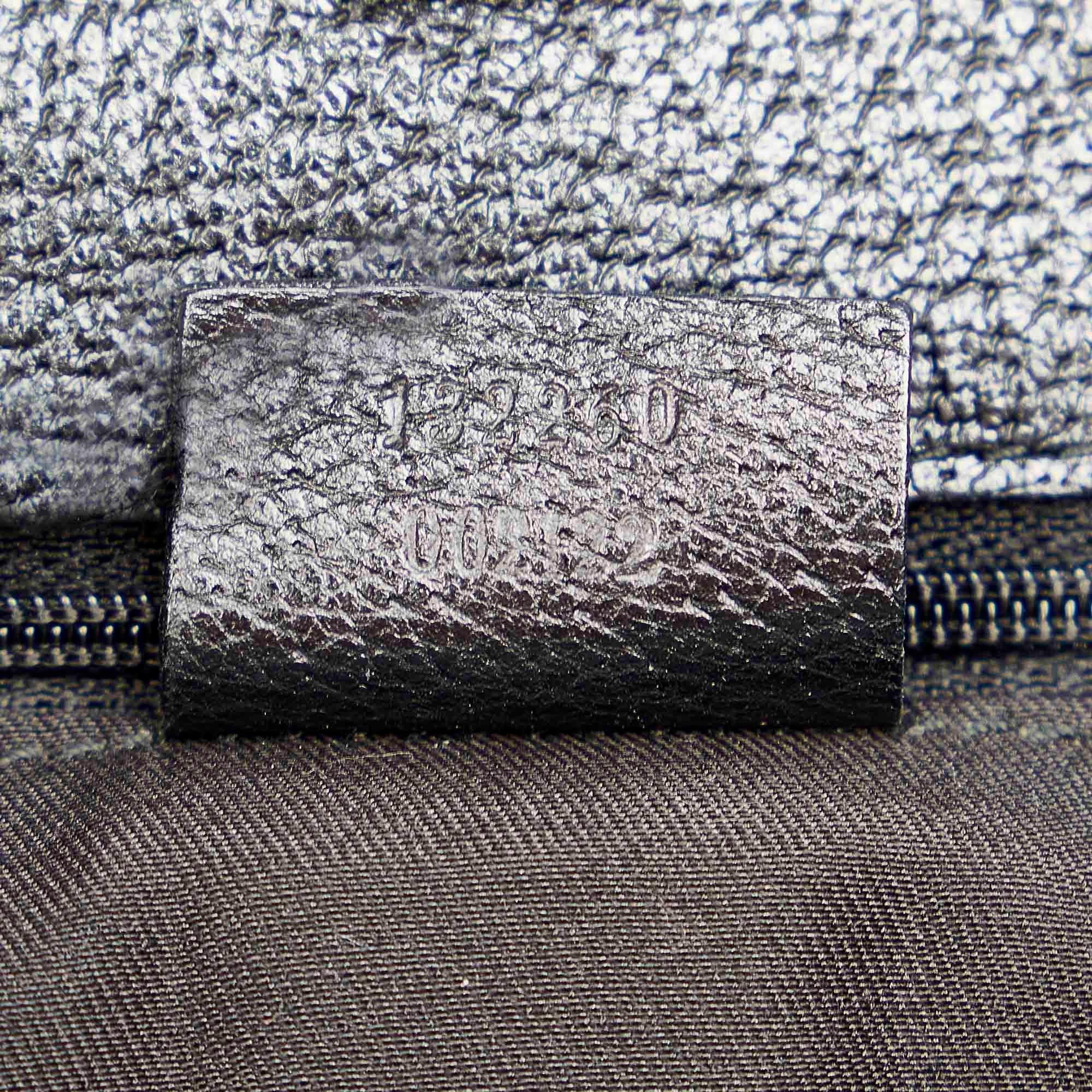 Gucci GG Canvas Shoulder Bag (SHG-31968)