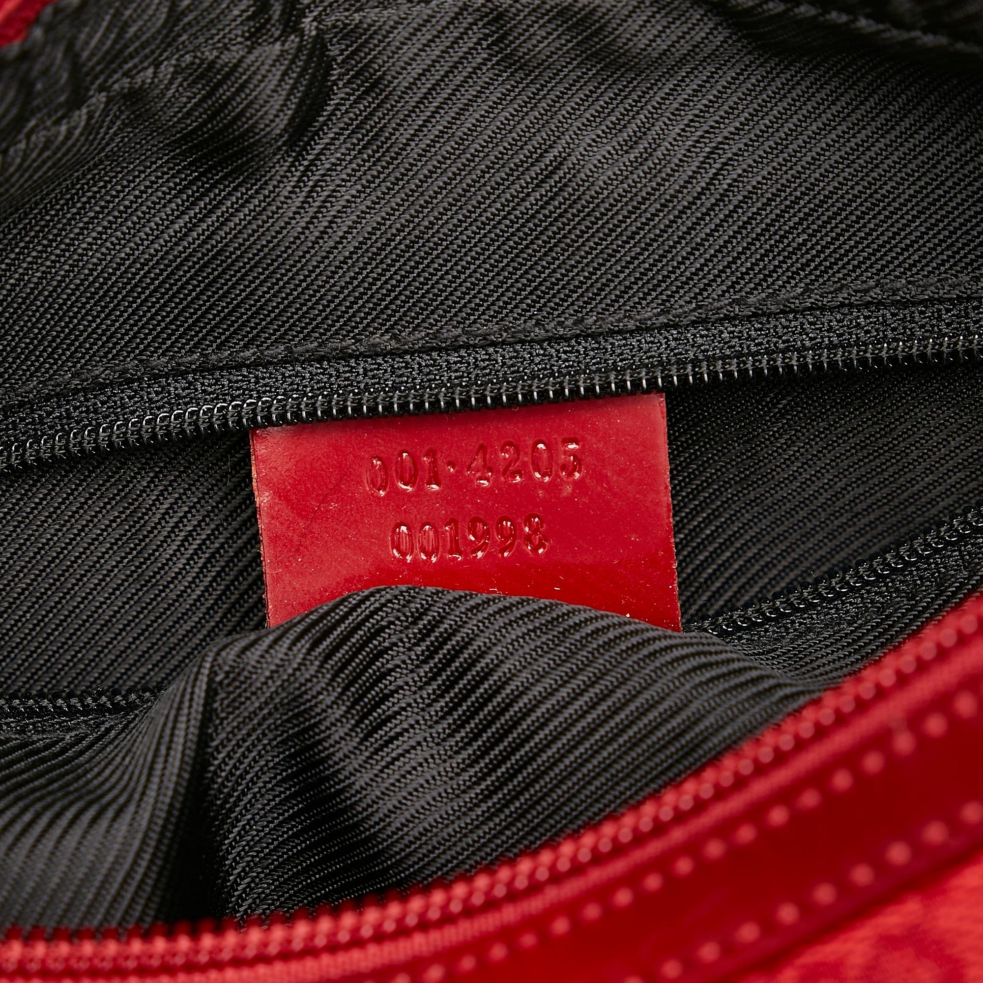 Gucci GG Canvas Shoulder Bag (SHG-34729)