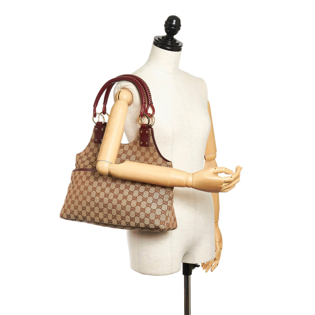 Gucci GG Canvas Shoulder Bag (SHG-34738)