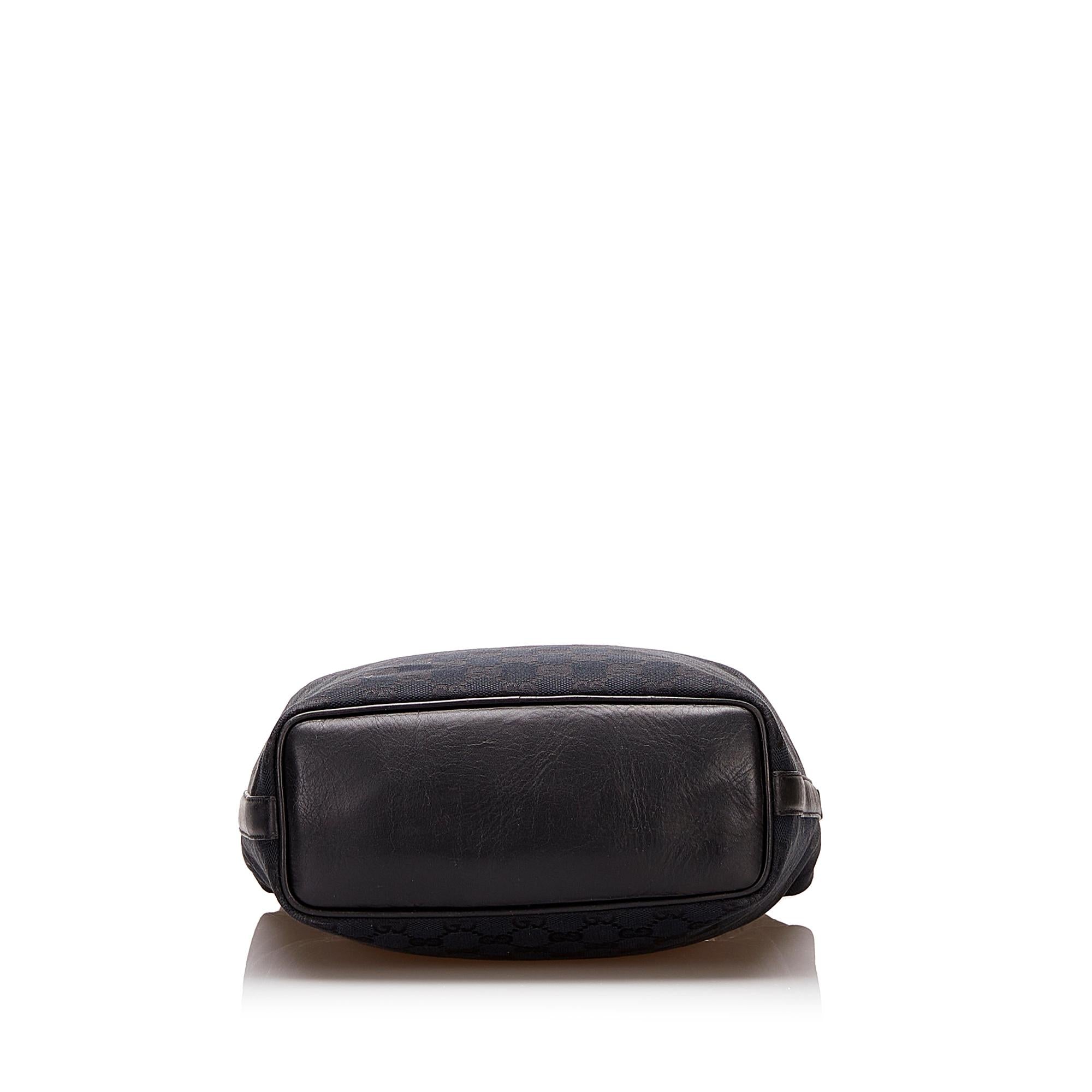 Gucci GG Canvas Shoulder Bag (SHG-35521)