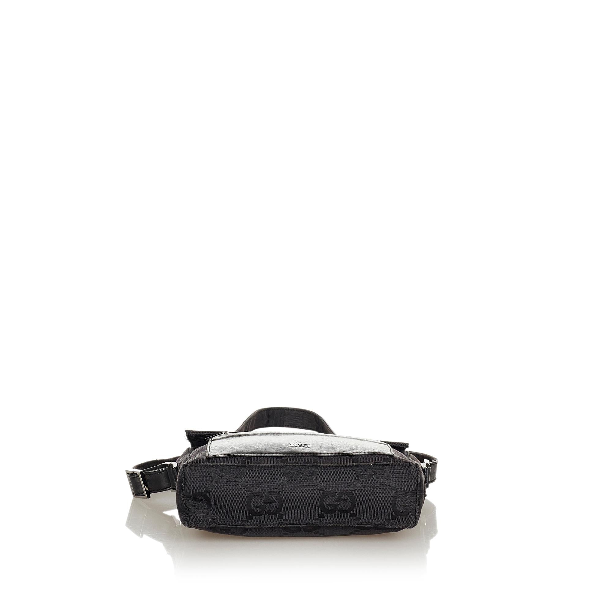 Gucci GG Canvas Shoulder Bag (SHG-36706)