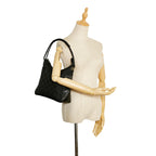 Gucci GG Canvas Shoulder Bag (SHG-dglL5Q)