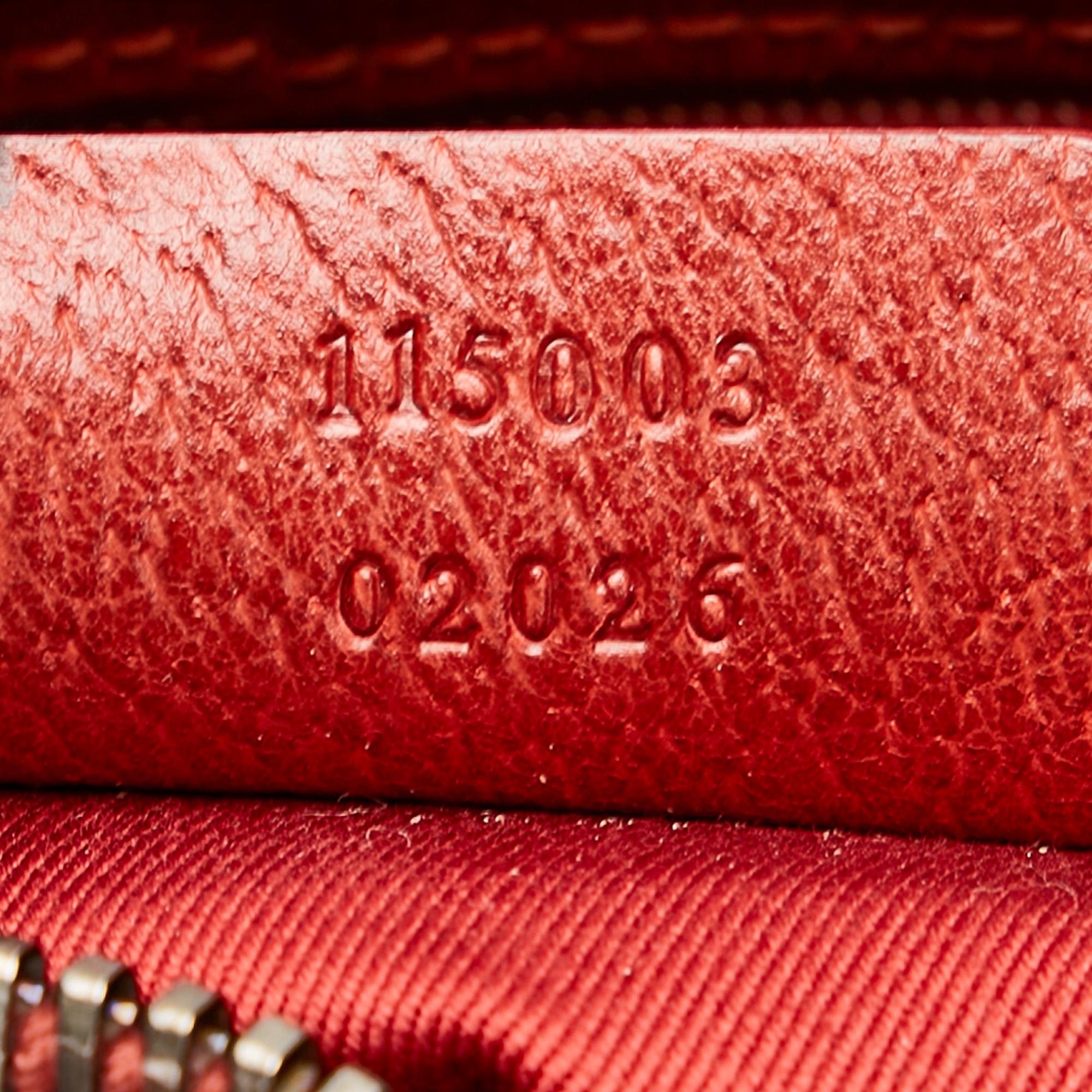 Gucci GG Canvas Shoulder Bag (SHG-uKltDG)
