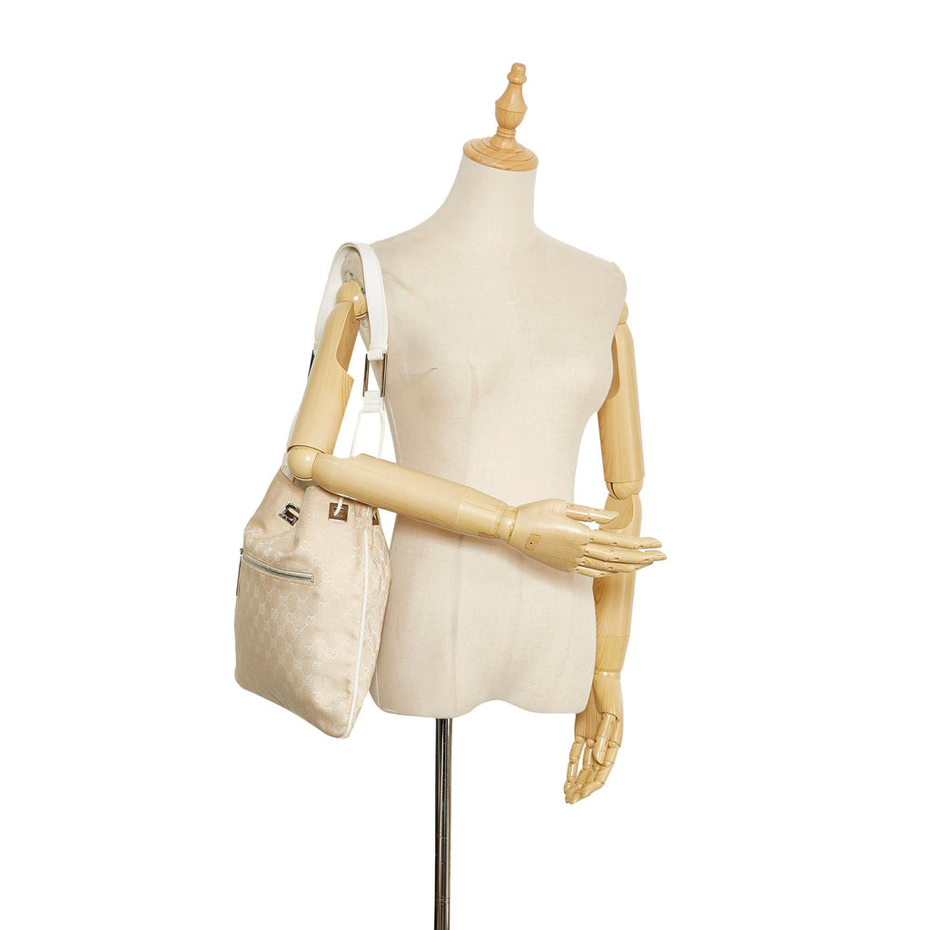 Gucci GG Canvas Shoulder Bag (SHG-eqbf6f)