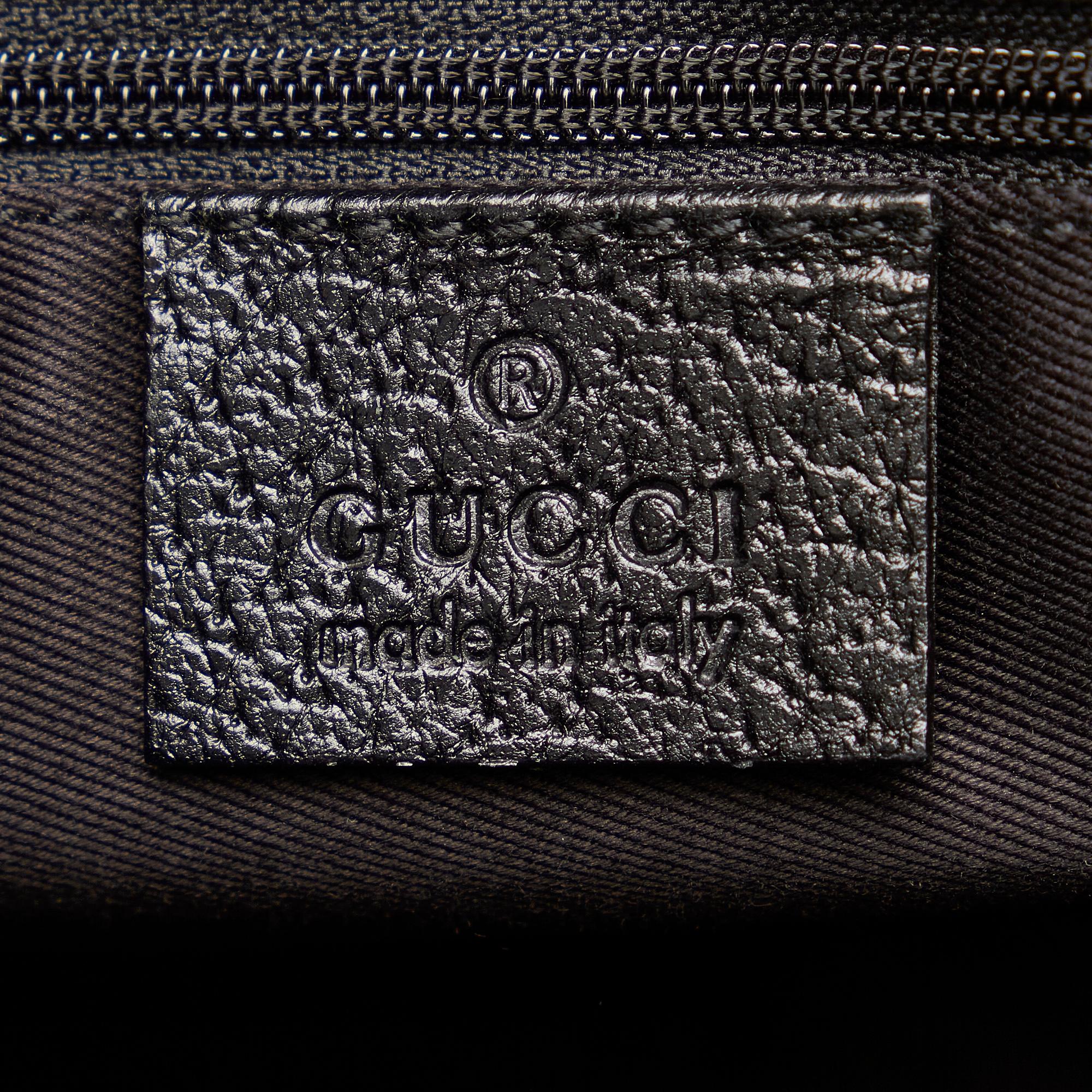 Gucci GG Canvas Shoulder Bag (SHG-p29h3z)