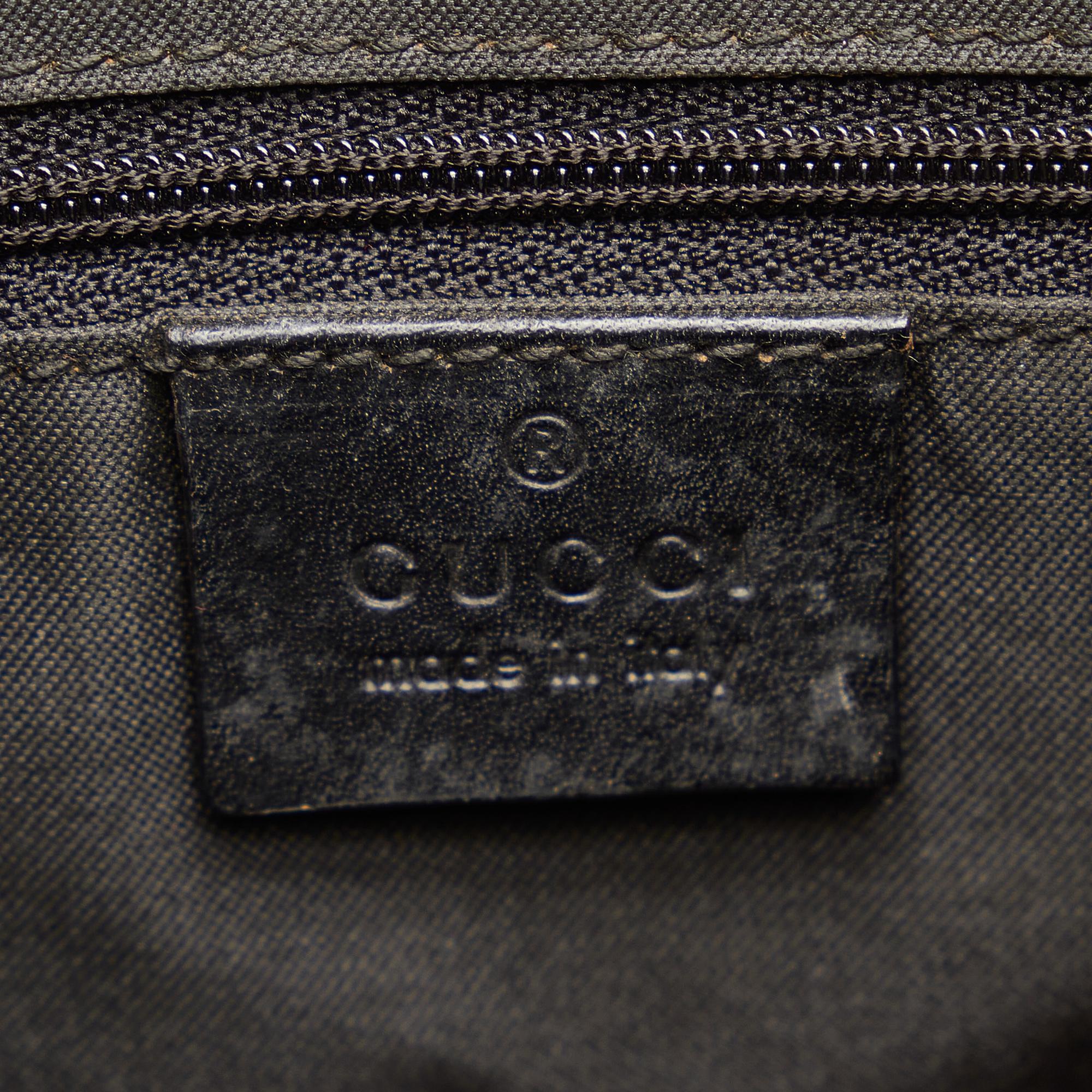 Gucci GG Canvas Shoulder Bag (SHG-B5Viu7)