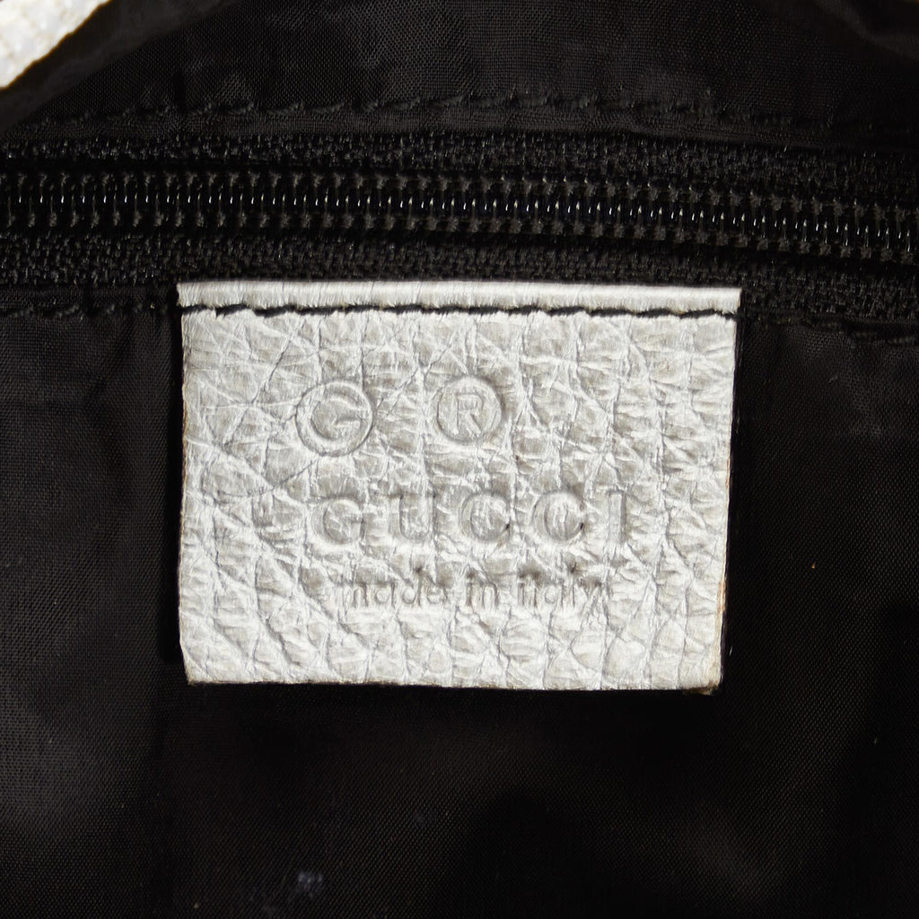 Gucci GG Canvas Shoulder Bag (SHG-paUbOF)