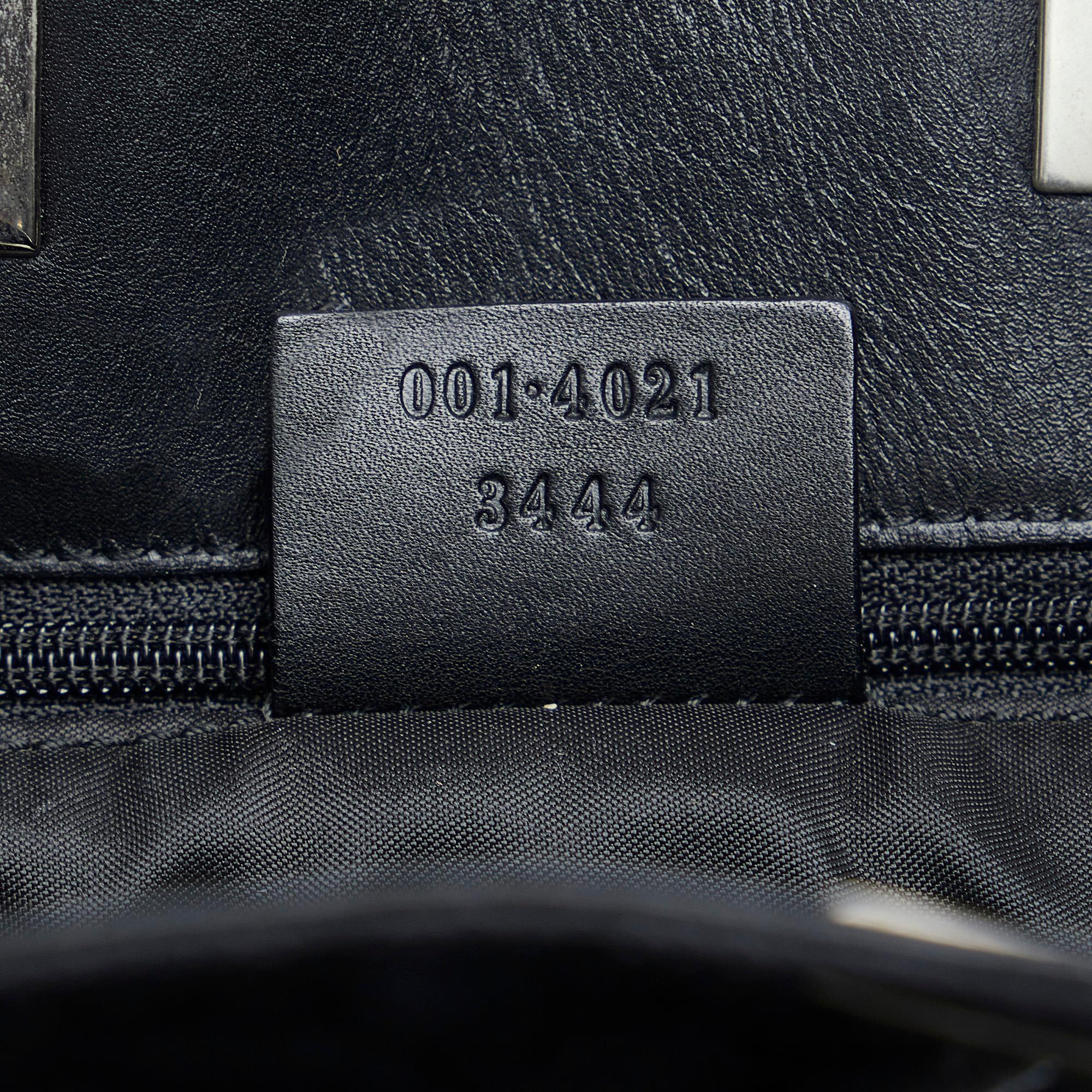 Gucci GG Canvas Shoulder Bag (SHG-lipcoD)