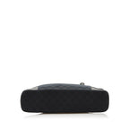 Gucci GG Canvas Shoulder Bag (SHG-A8NpEi)