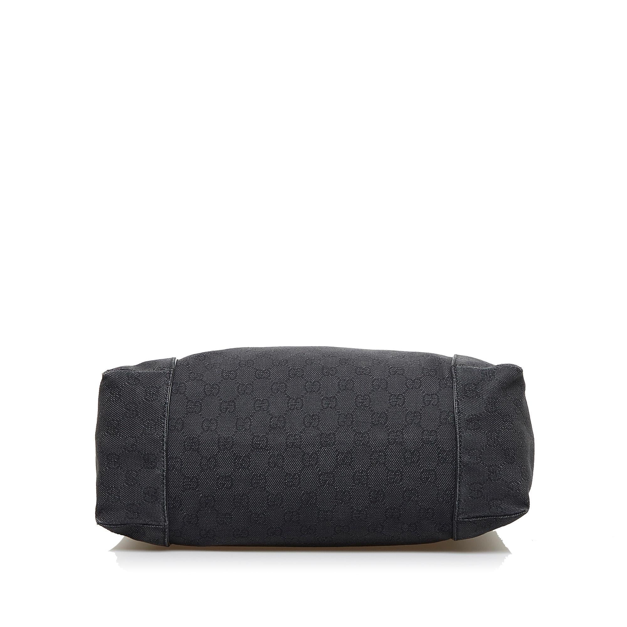 Gucci GG Canvas Shoulder Bag (SHG-fi1l57)