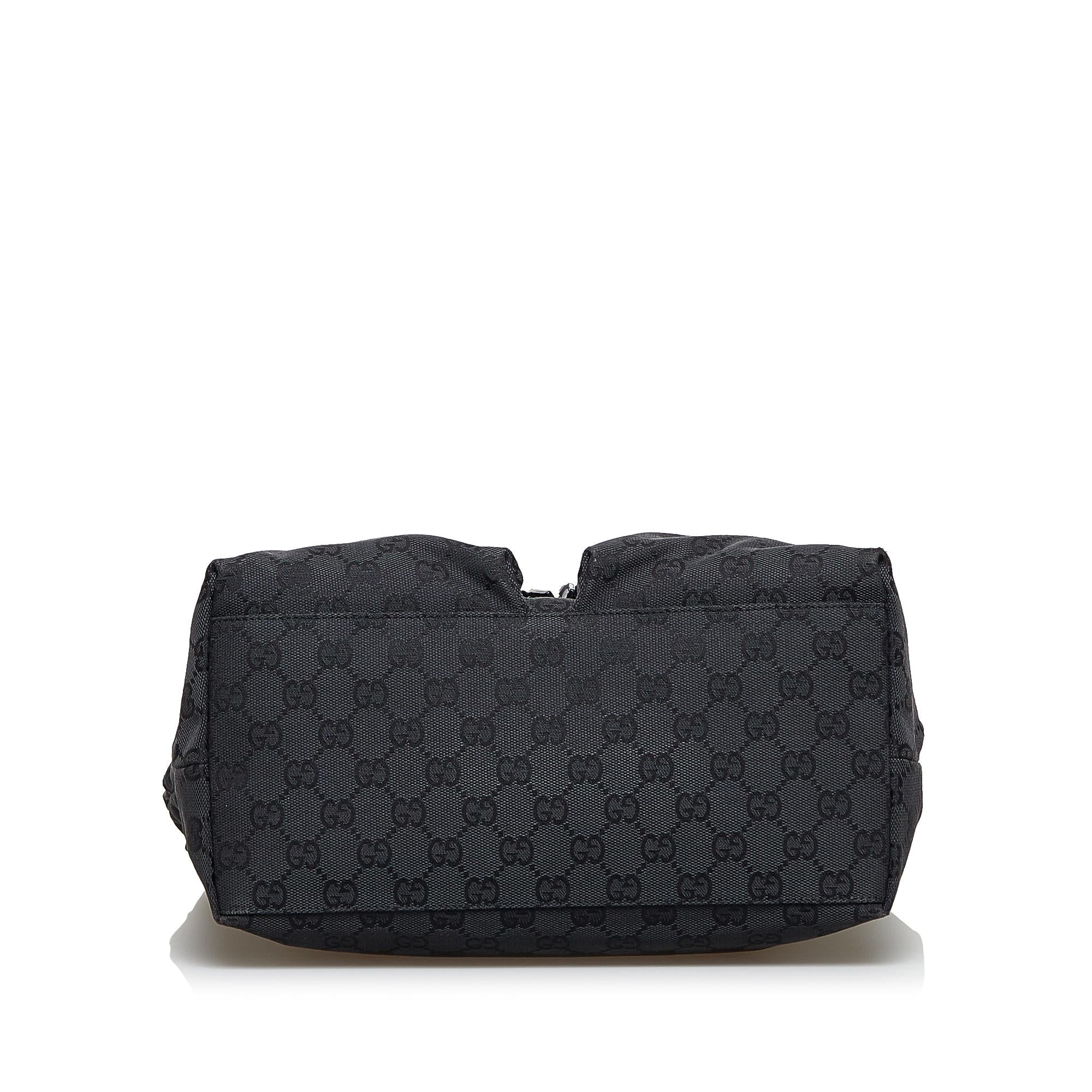 Gucci GG Canvas Shoulder Bag (SHG-HSdUU5)
