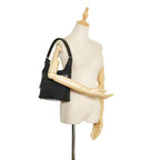 Gucci GG Canvas Shoulder Bag (SHG-jvEw1Q)