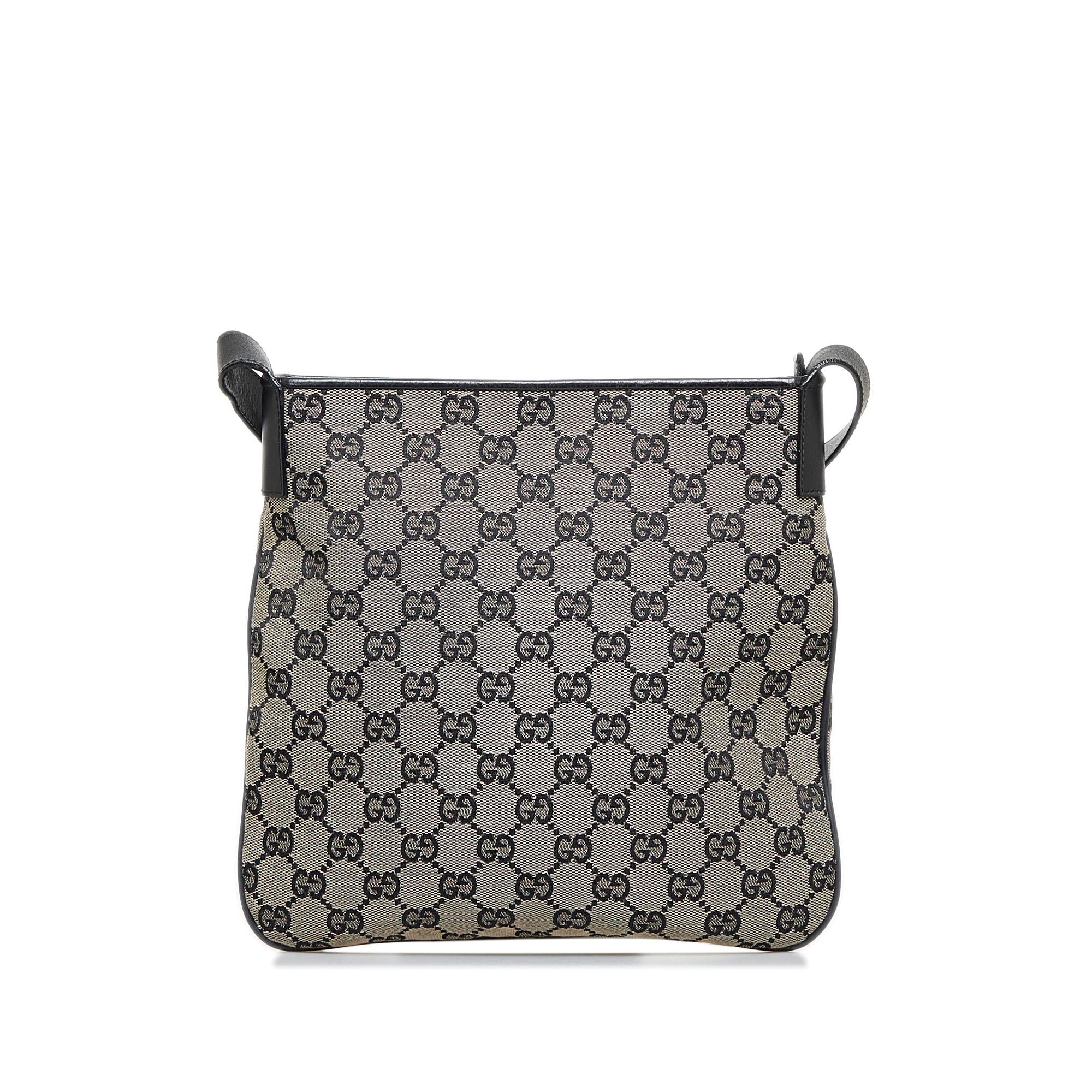 Gucci GG Canvas Shoulder Bag (SHG-KtdU7n)