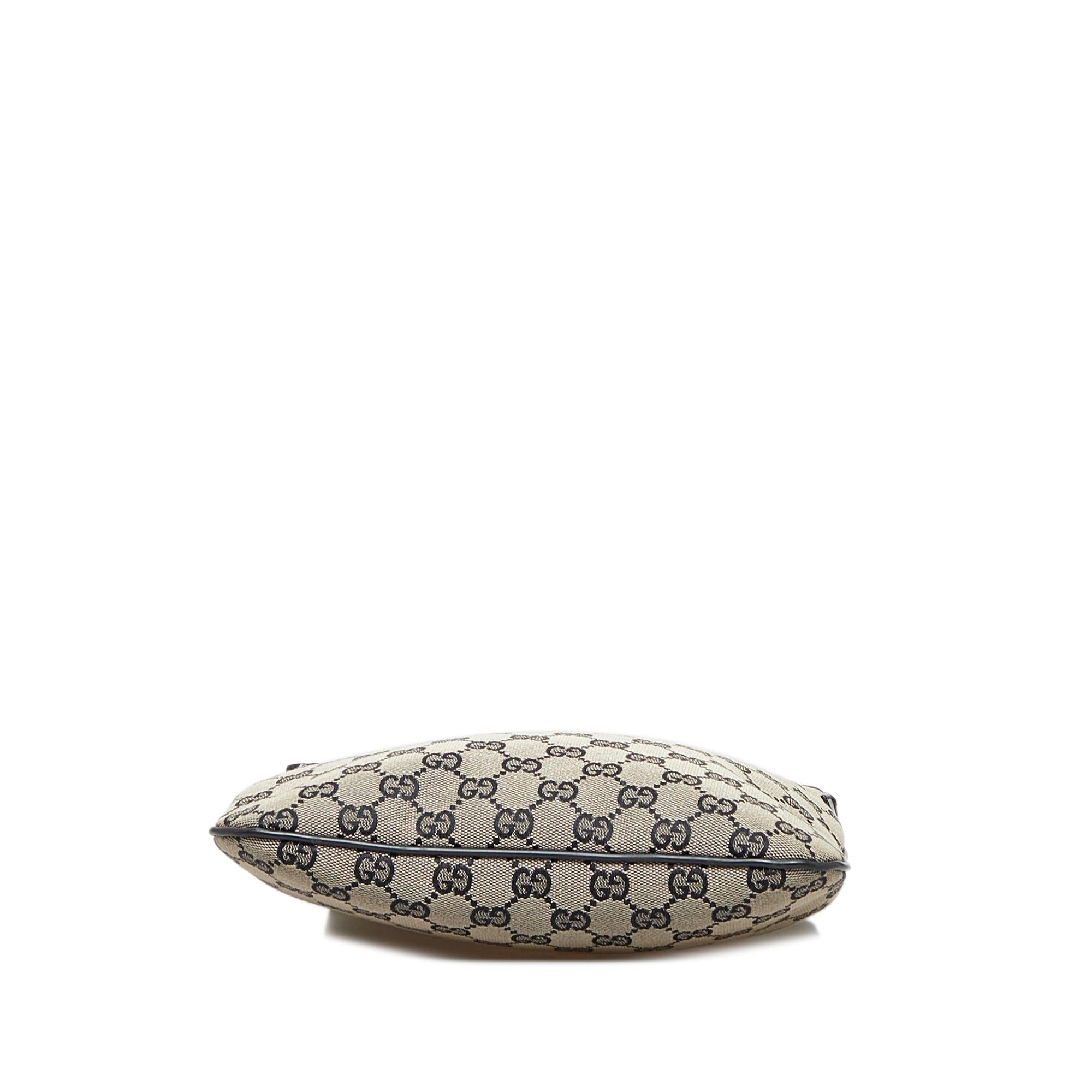 Gucci GG Canvas Shoulder Bag (SHG-KtdU7n)