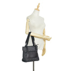 Gucci GG Canvas Shoulder Bag (SHG-tscr8l)